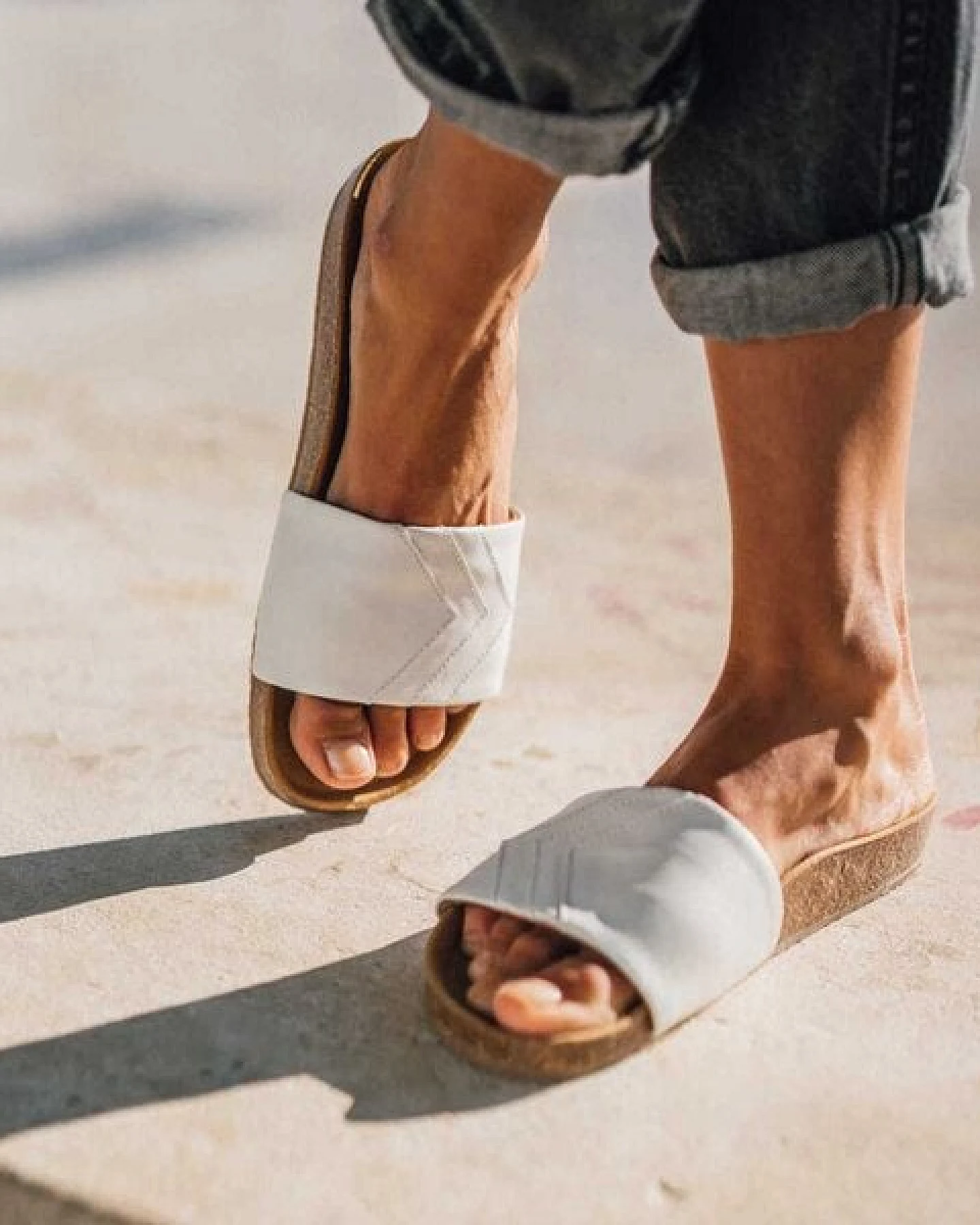 Fünve Vegane Slides mit Fußbett – Ansicht 4