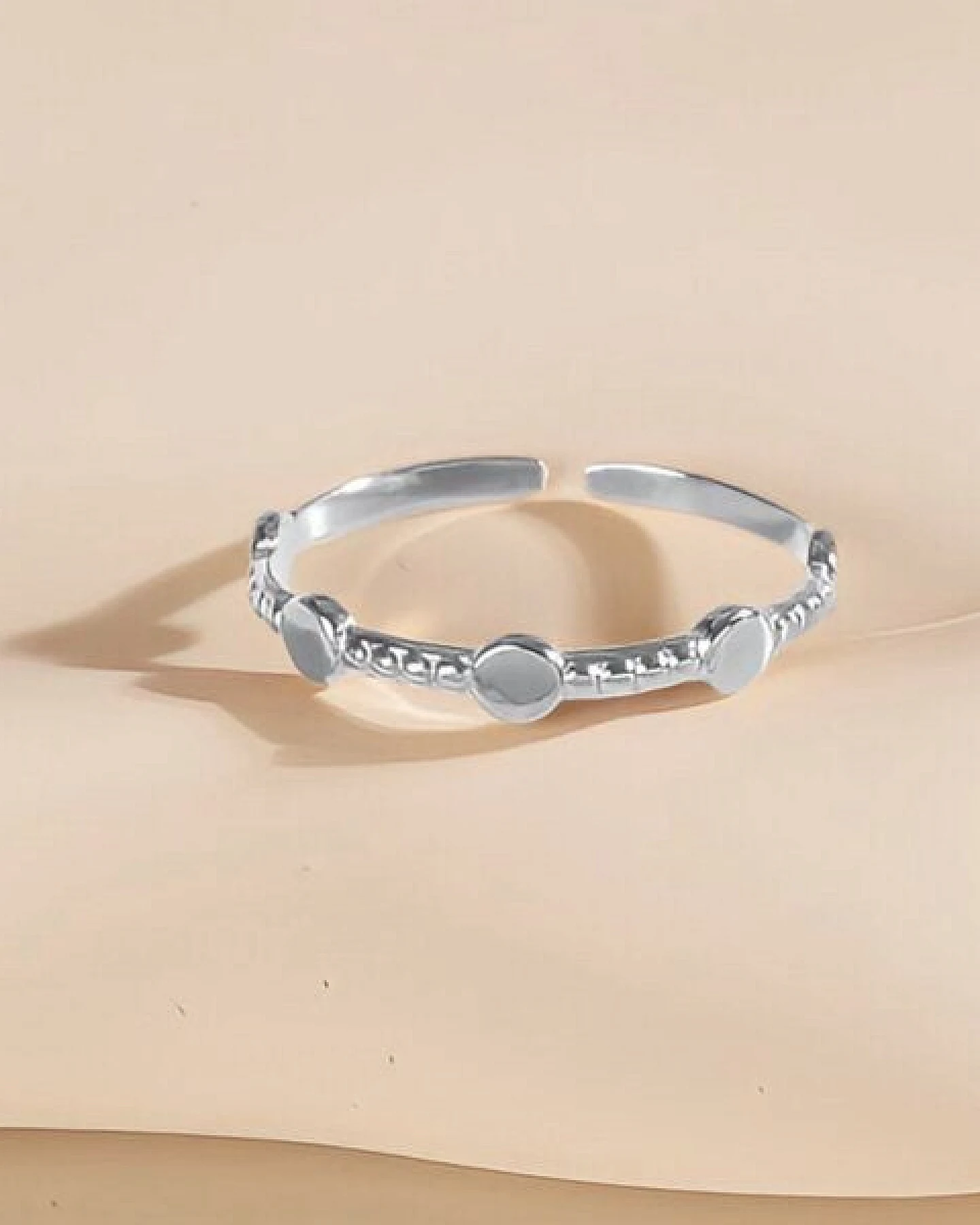 Größenverstellbarer FINE Dots Ring ca. Ø 17mm von Elektropulli – Ansicht 3