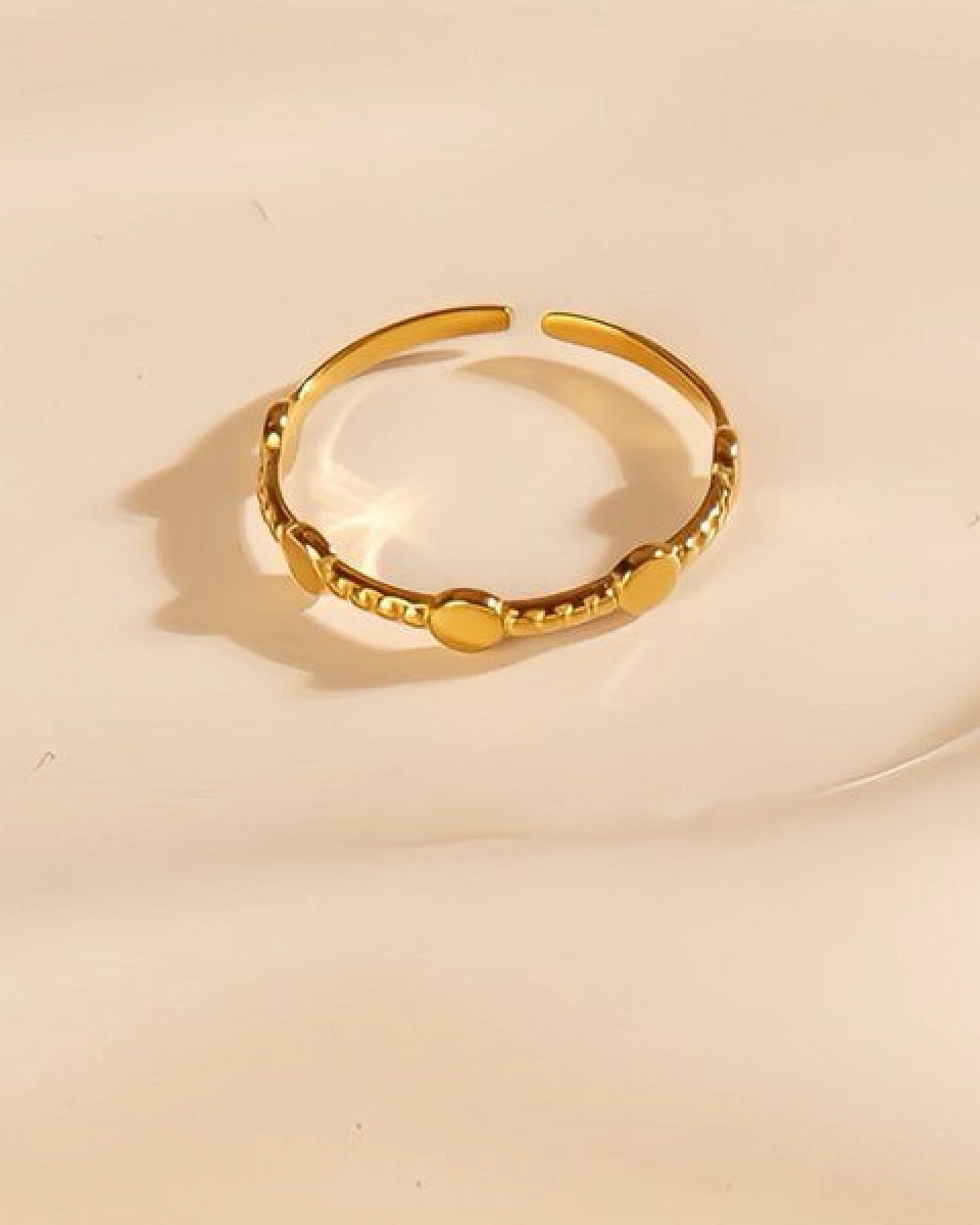 Größenverstellbarer FINE Dots Ring ca. Ø 17mm von Elektropulli – Ansicht 2