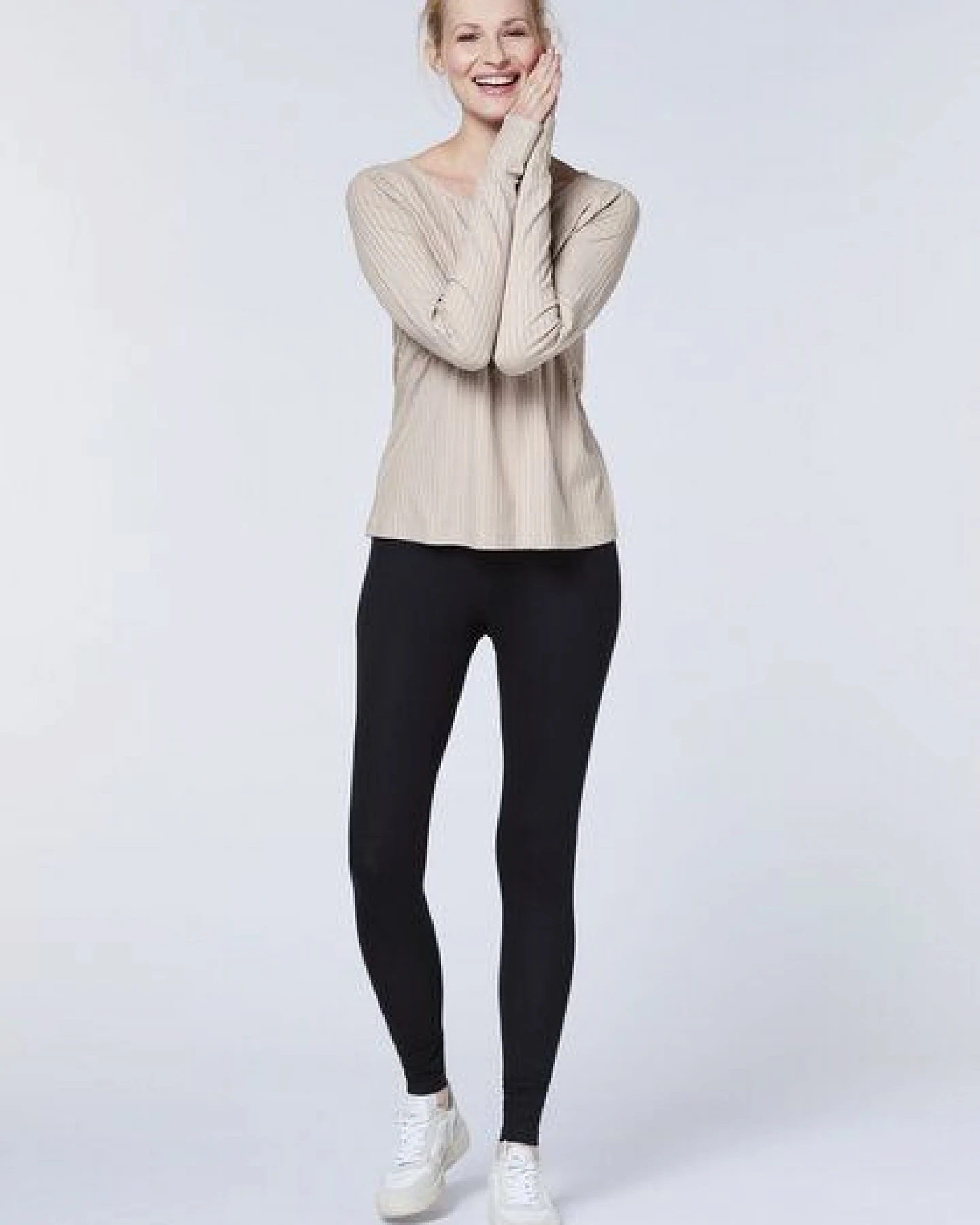 Detto Fatto Fein geripptes Longsleeve aus Viskose-Elasthanmix – Ansicht 3