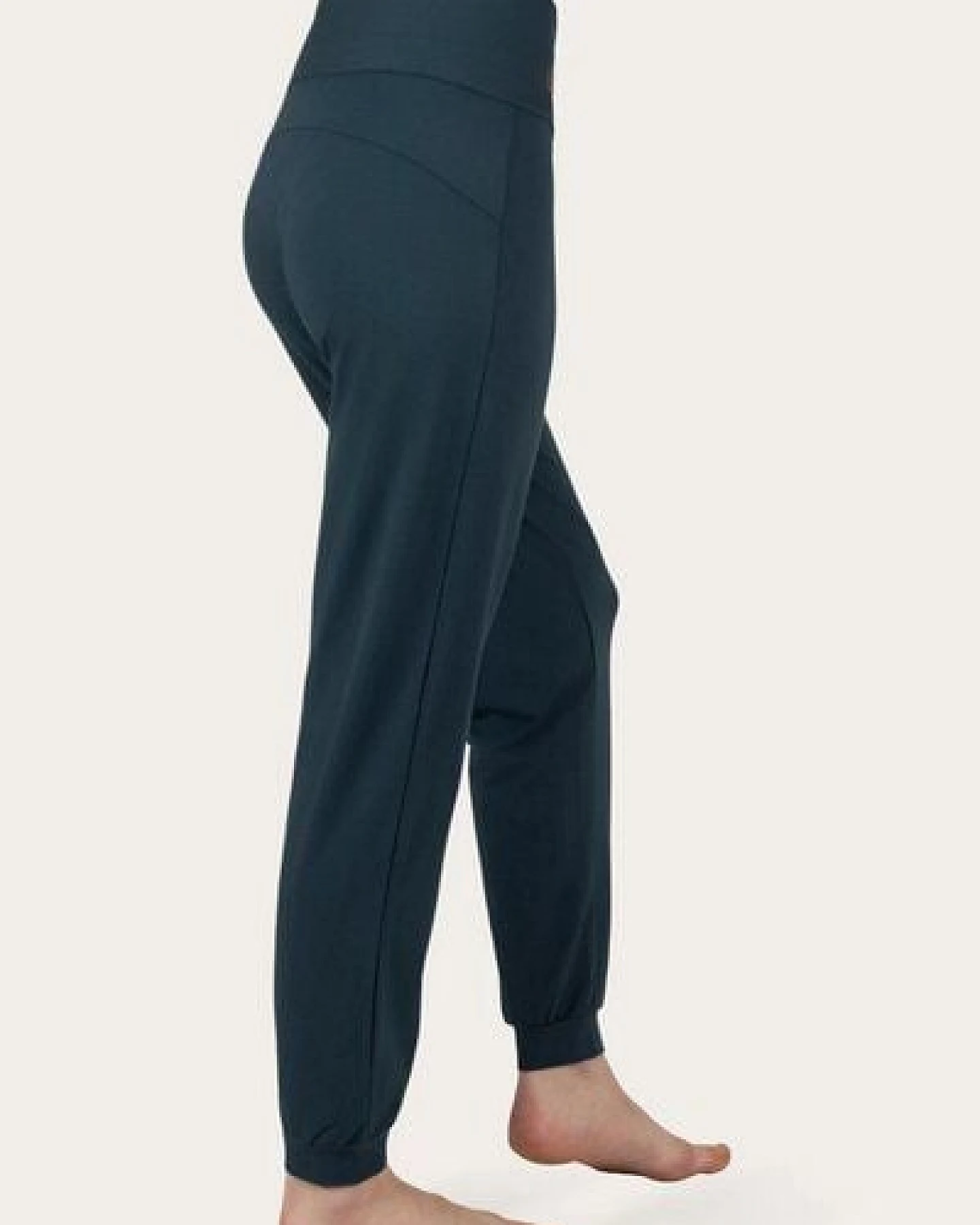 Urban Goddess Ojas Loose Fit Yoga Hose mit Bambus viskose – Ansicht 4