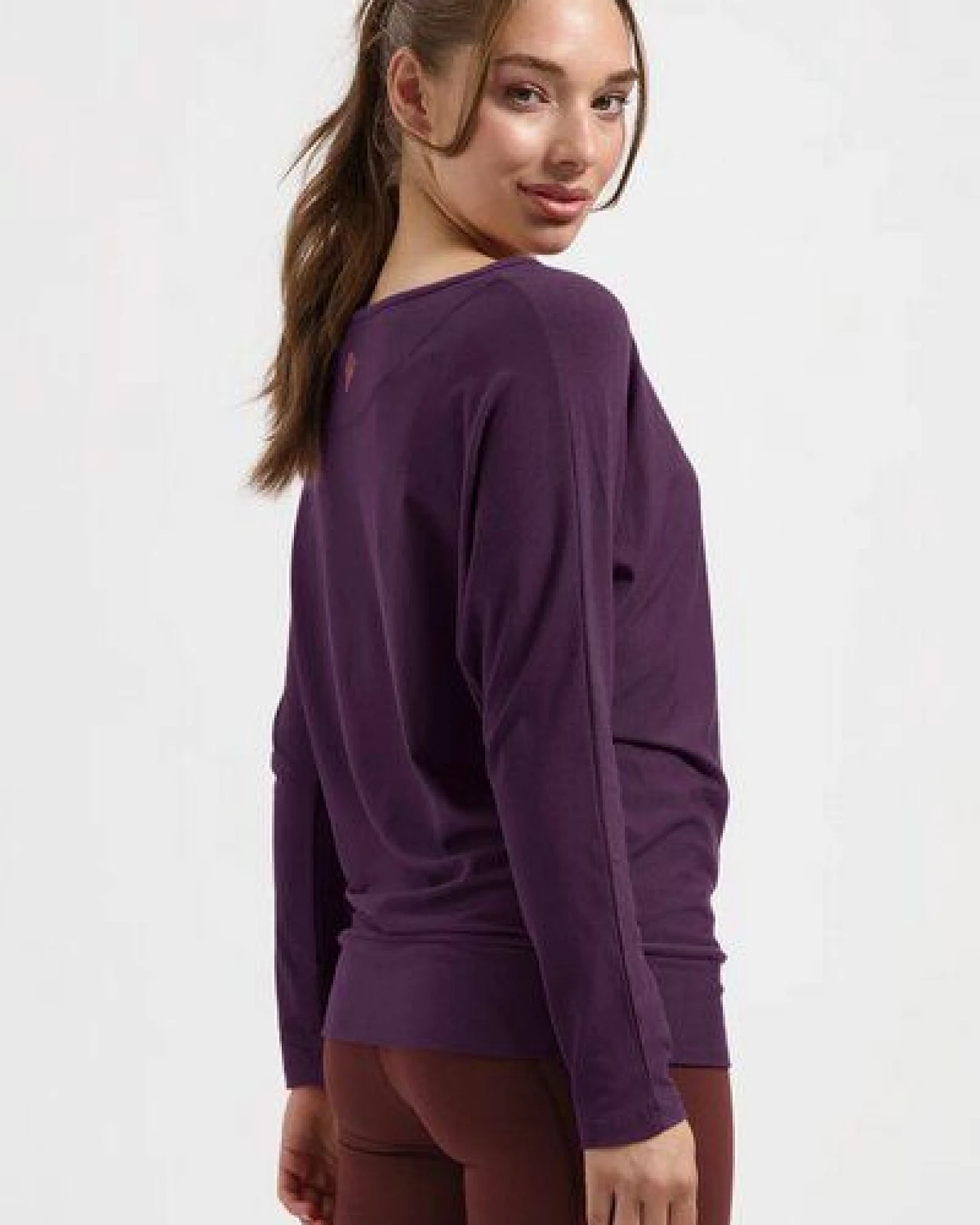 Urban Goddess Budhi Yoga Langarm Shirt – Ansicht 3