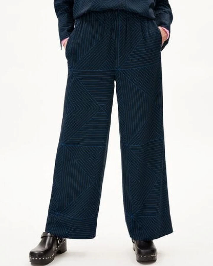 ARMEDANGELS JOVAALIE GRAPHIC LINES - Damen Webhose aus LENZING ECOVERO Viskose