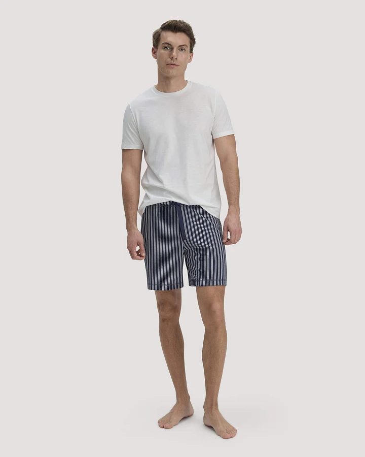 hessnatur Herren Schlaf Shorts Relaxed aus Bio-Baumwolle - blau - Größe 46