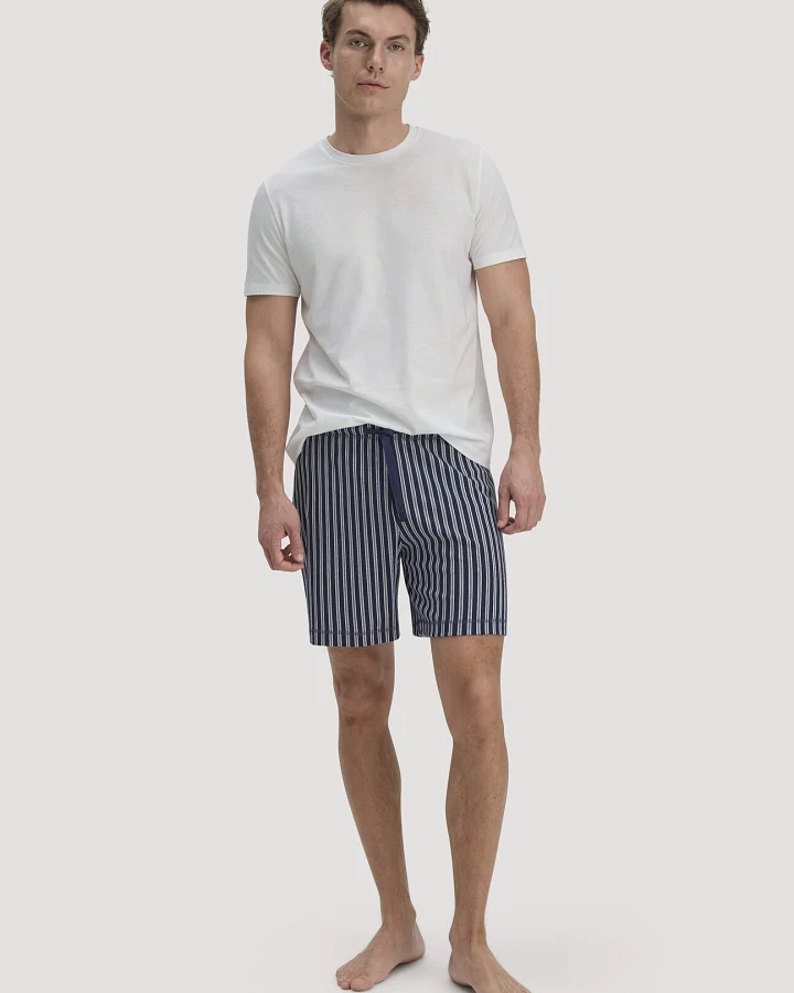 hessnatur Herren Schlaf Shorts Relaxed aus Bio-Baumwolle - blau - Größe 46