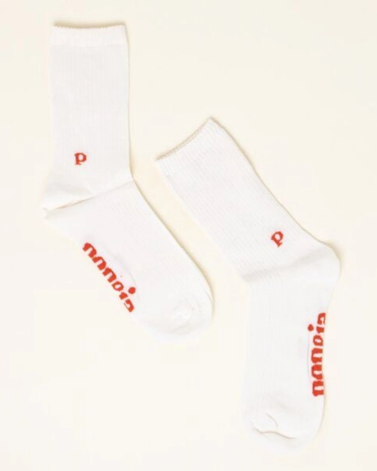 Gemischtes Set: Weiße & Schwarze Socken "popeia" aus Bio-Baumwolle – Ansicht 2