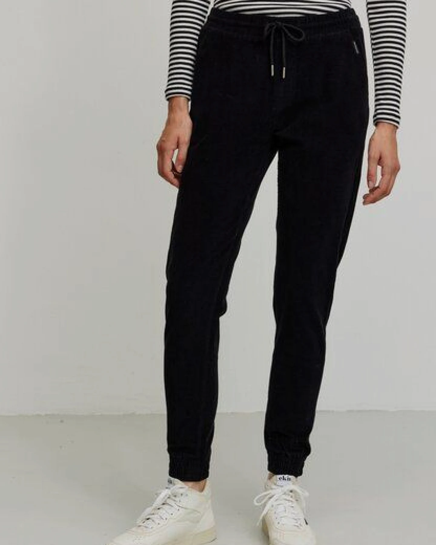 Damen Cord Jogg Chino aus Bio-Baumwolle - CHAITURUS - recolution – Ansicht 2