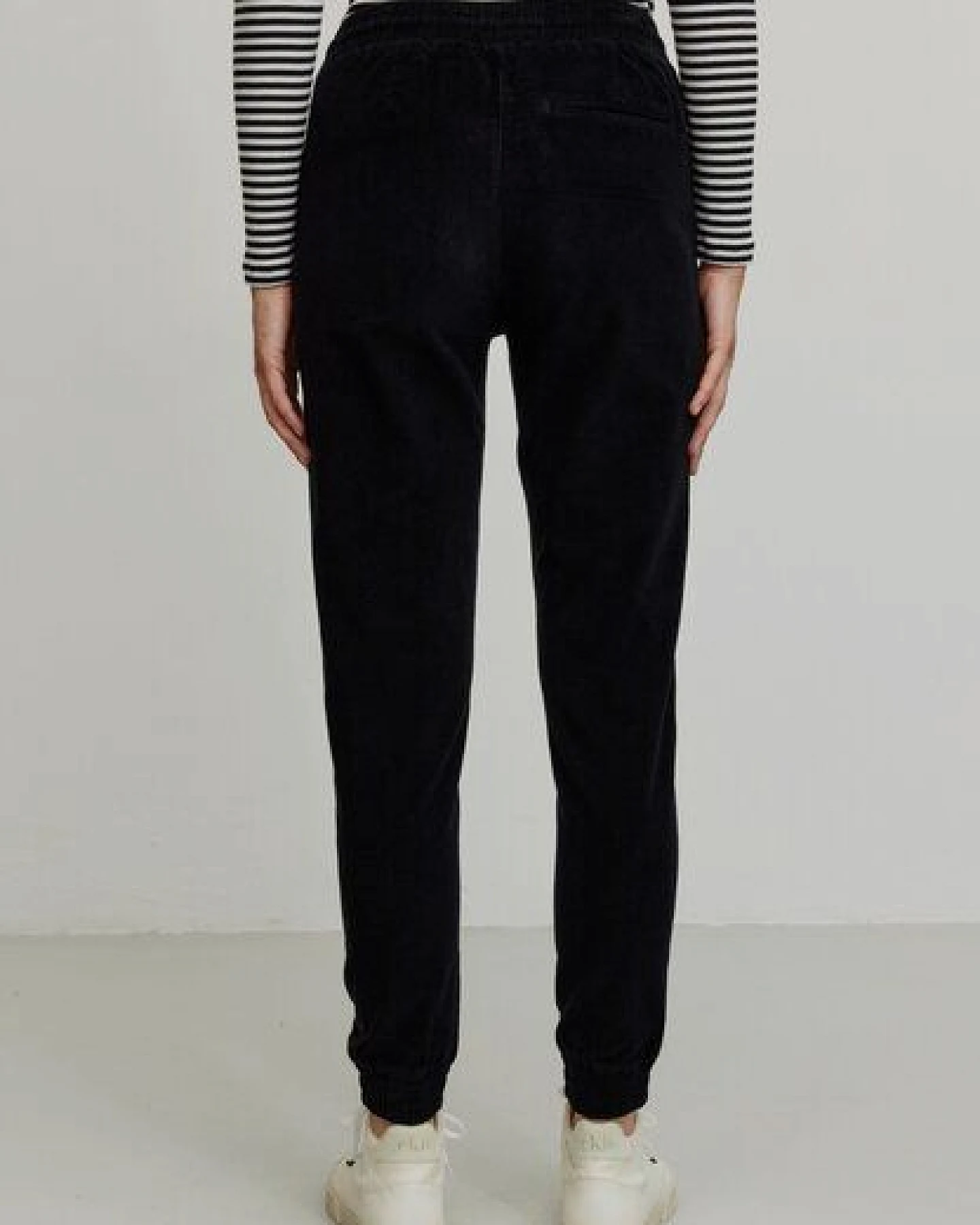Damen Cord Jogg Chino aus Bio-Baumwolle - CHAITURUS - recolution – Ansicht 3