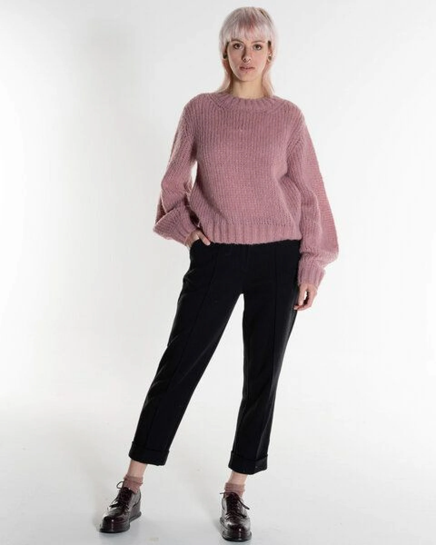 Alma & Lovis Kuscheliger Loose-Fit Pullover im Alpaka-Mix – Ansicht 2