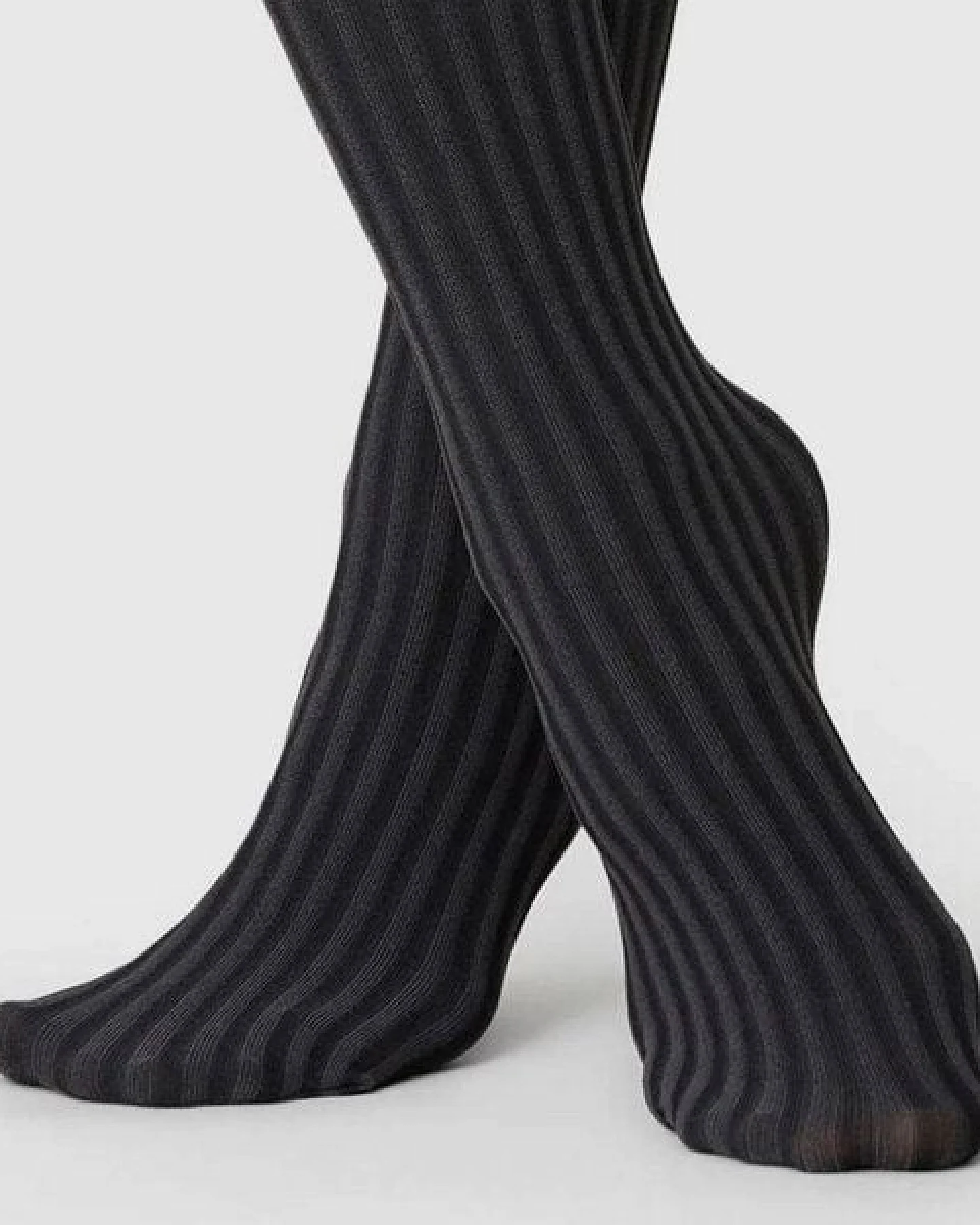 Swedish Stockings Kniestrümpfe Hilda aus Recycling-Material – Ansicht 4