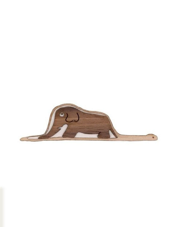 BeWooden Brosche aus Holz - Elefant in der Riesenschlange