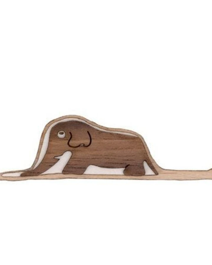 BeWooden Brosche aus Holz - Elefant in der Riesenschlange