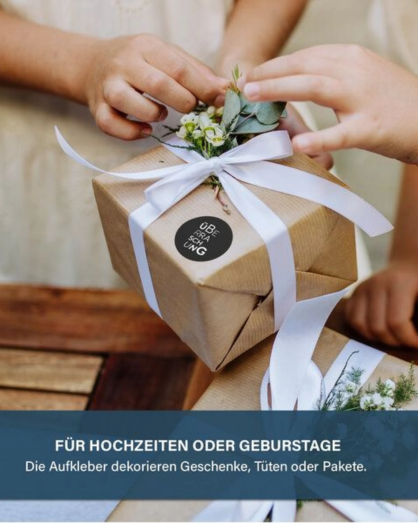 Fines Papeterie 50 schwarze Sticker * Überraschung * Geschenkaufkleber * 4cm rund * Naturpapier – Ansicht 3