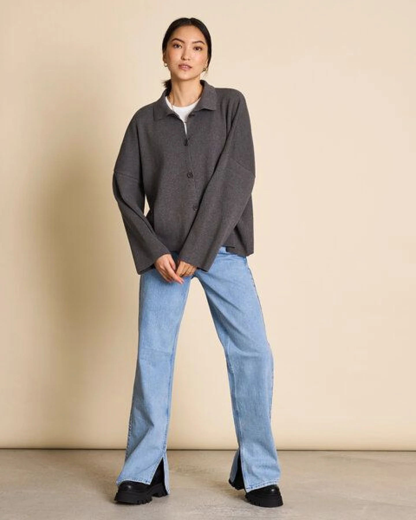 JAN N JUNE High Waist Jeans SELENE mit Schlitz – Ansicht 3