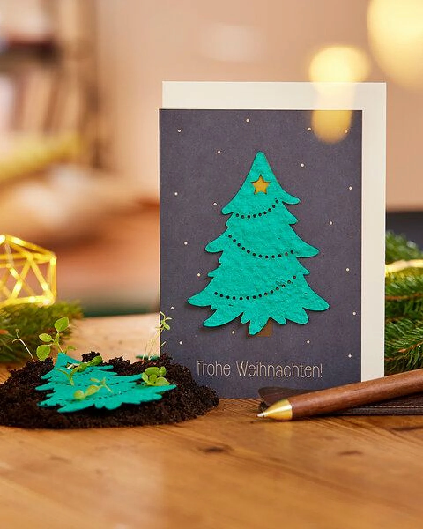 Die Stadtgärtner Nachhaltige Weihnachtskarte zum Einpflanzen mit Tannenbaum-Motiv inkl. Umschlag – Ansicht 2