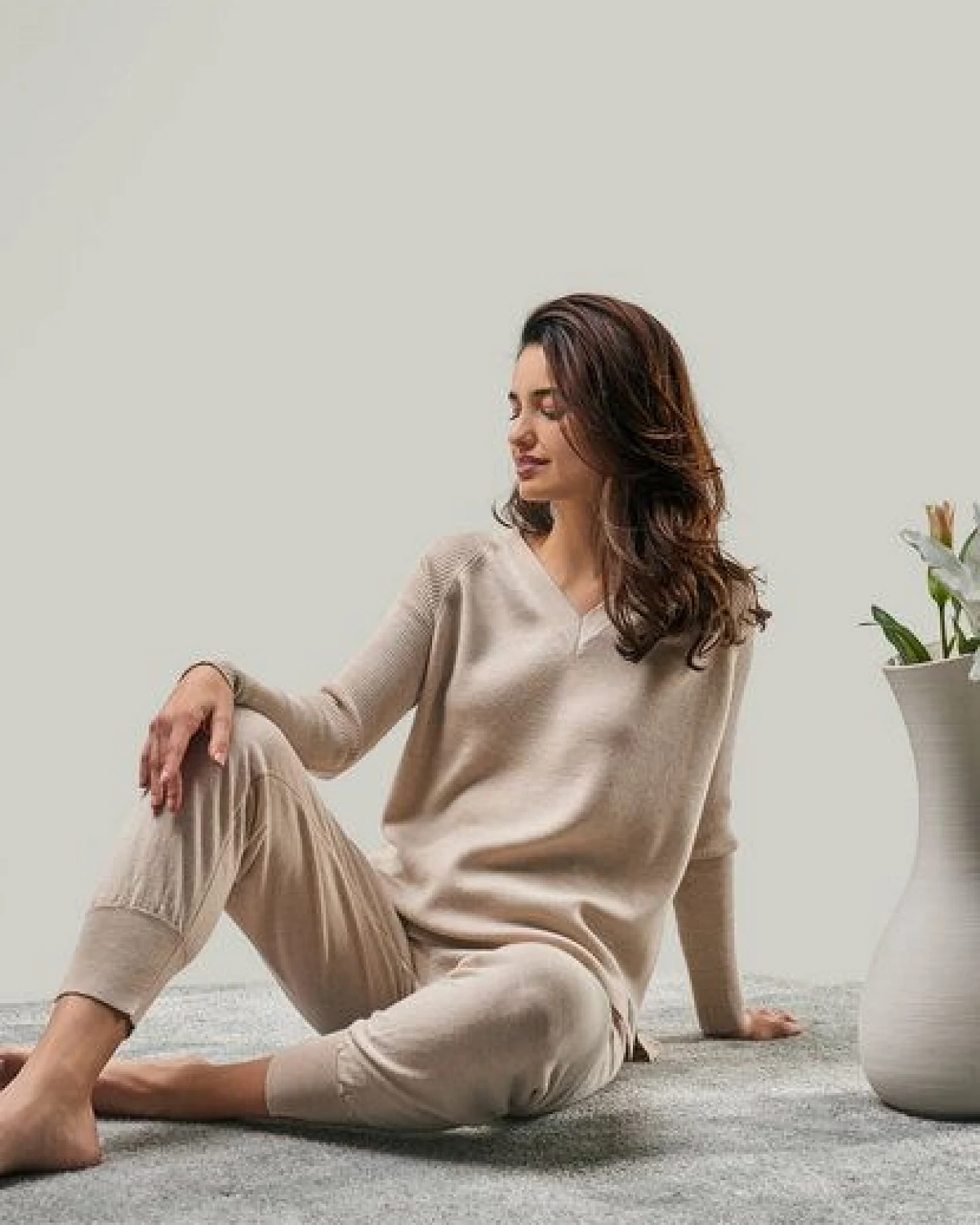 YOU LOOK PERFECT Merino Loungewear Set „Strickpullover Dorina & Strickhose Bella" – Ansicht 2
