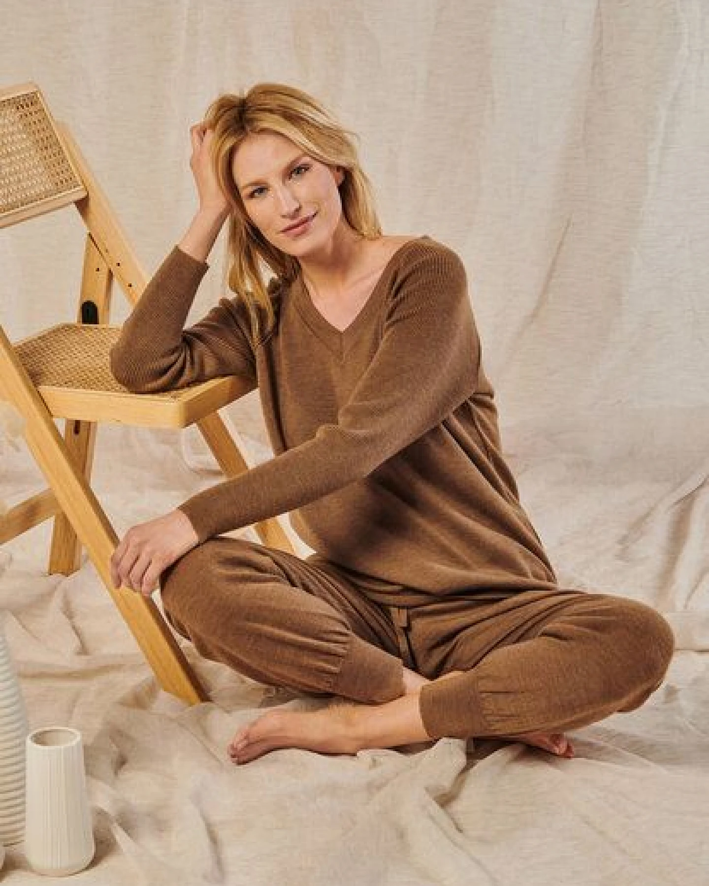 YOU LOOK PERFECT Merino Loungewear Set „Strickpullover Dorina & Strickhose Bella" – Ansicht 2