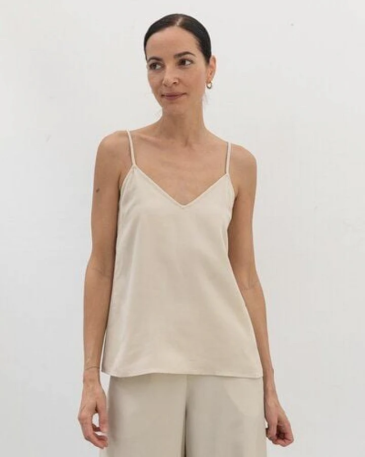 The Slow Label Cami Top aus TENCEL mit verstellbaren Trägern