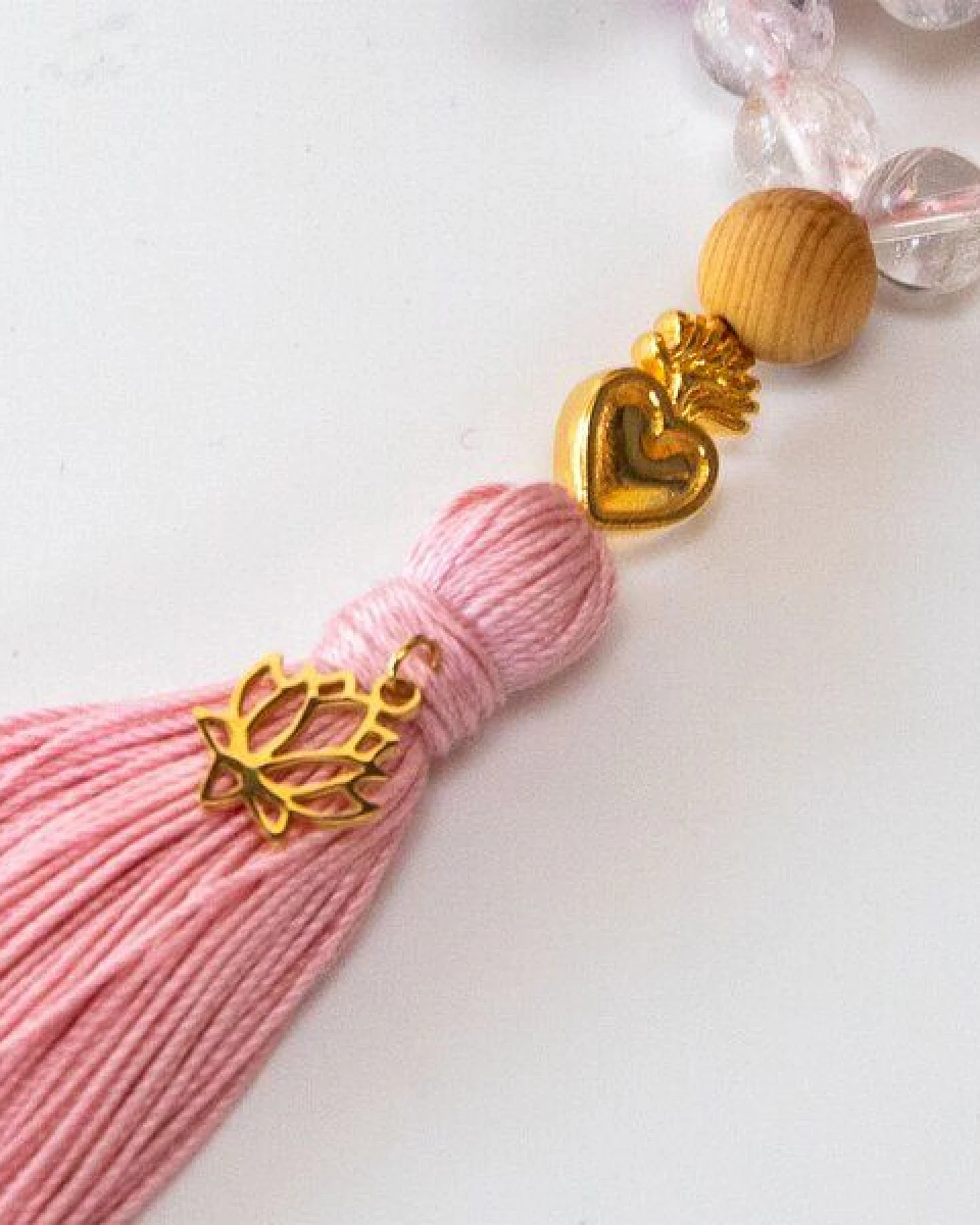 Divasya Mala-Kette "True Love" aus Rosenquarz, Angelite & Mondstein – Ansicht 4