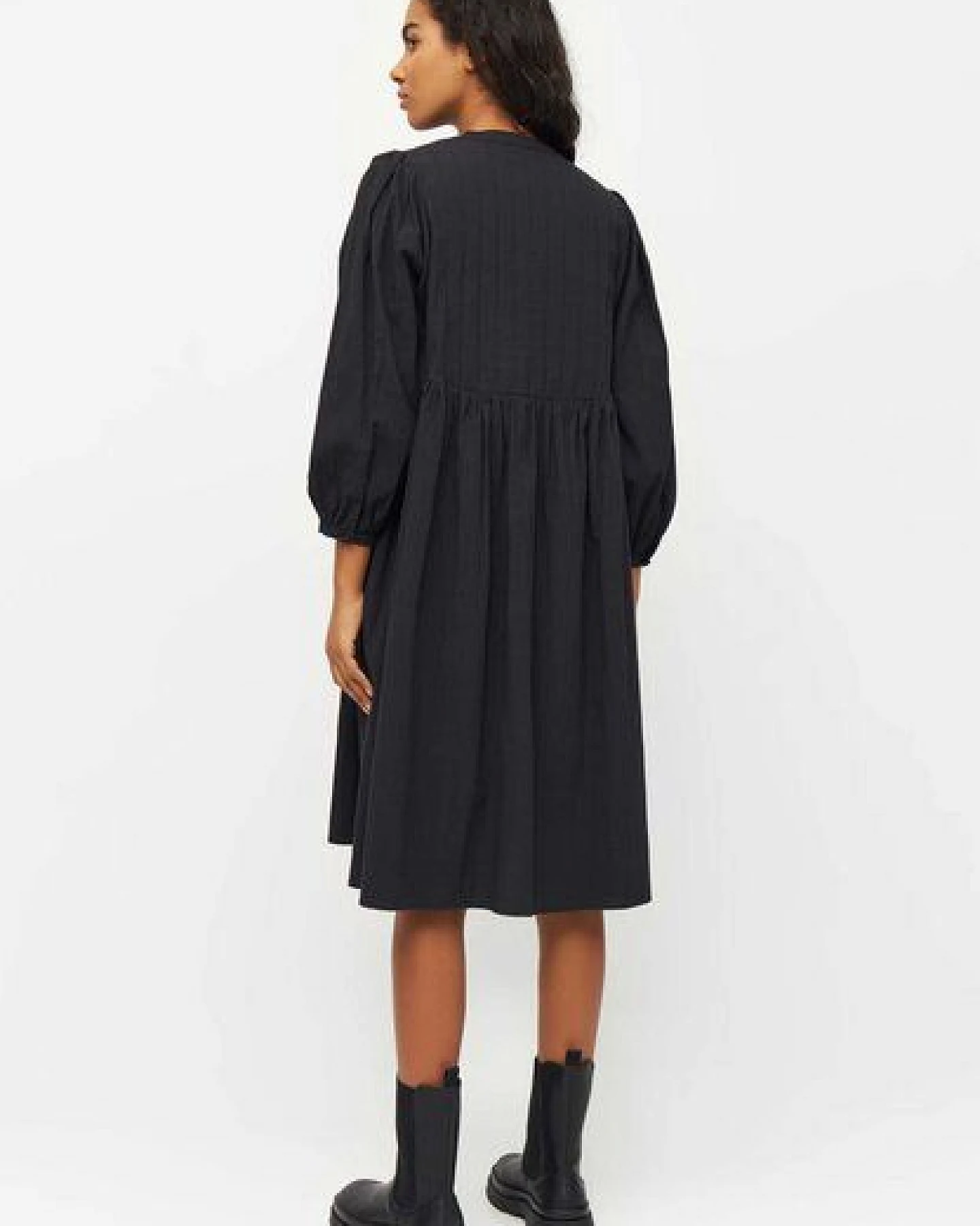 KnowledgeCotton Apparel Heavy Seersucker A-Shape Midi Dress - Bio-Baumwollmix – Ansicht 2