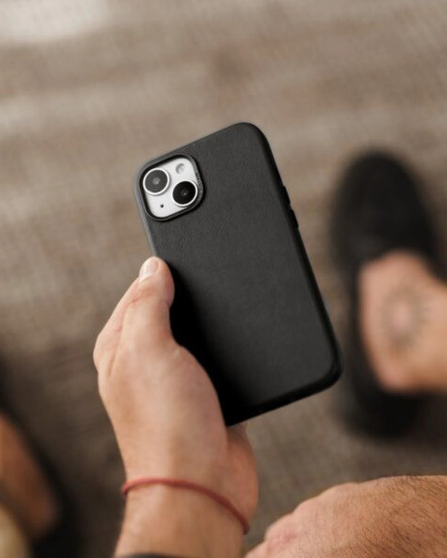 Woodcessories iPhone Leder Hülle aus nachhaltigen Aloe Vera Pflanzen – Ansicht 3