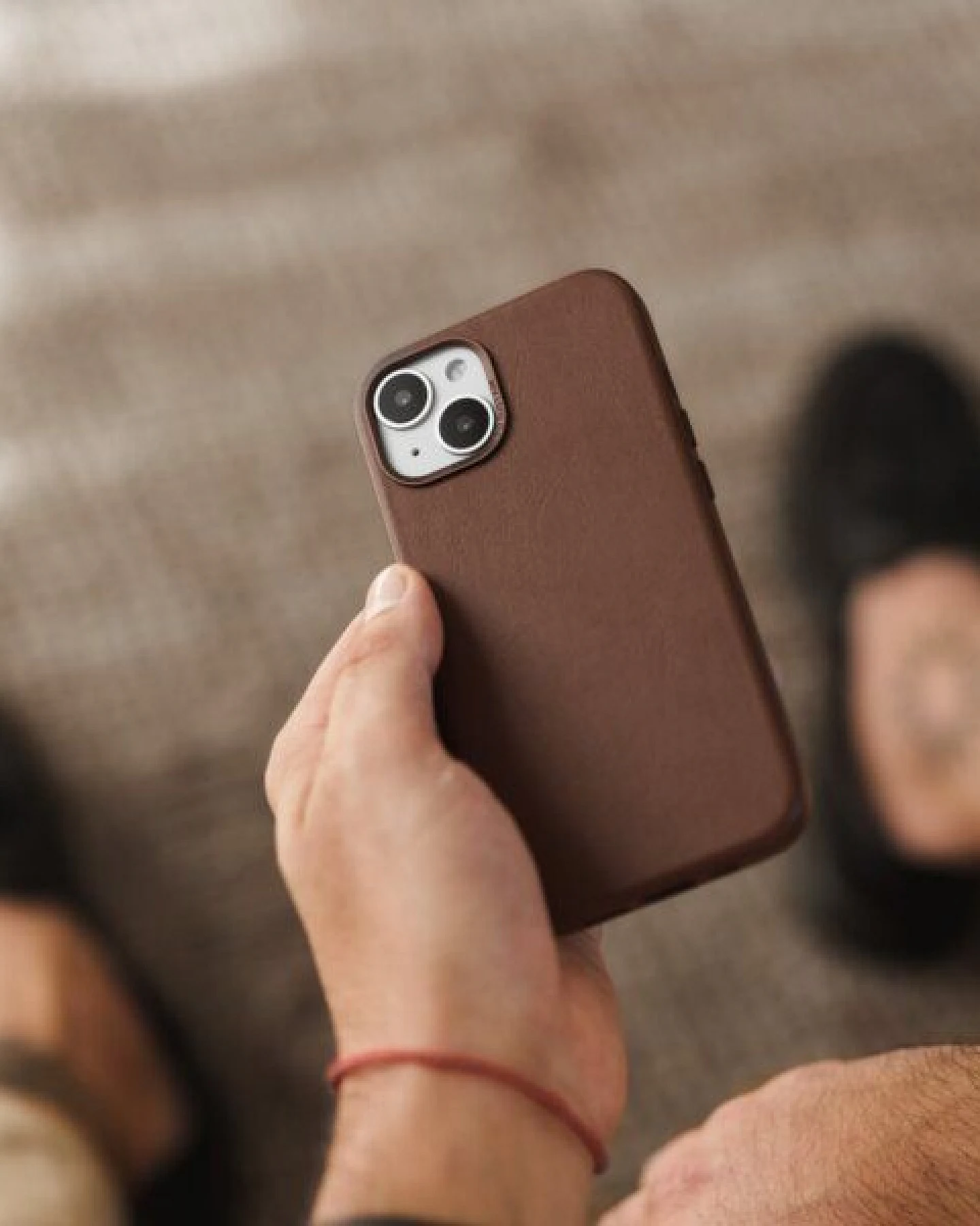 Woodcessories iPhone Leder Hülle aus nachhaltigen Aloe Vera Pflanzen – Ansicht 3