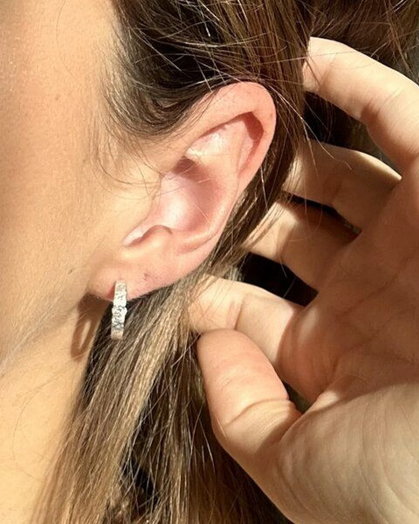 MOANINA Ohrringe Loano Hoops - 925 Silber/18k Gold Vermeil – Ansicht 2