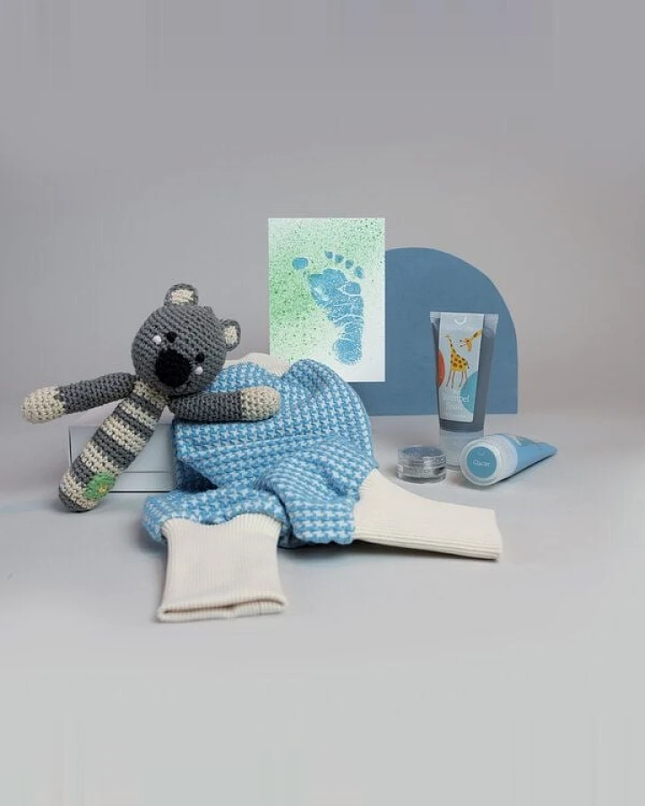 KINDACUTE Babys Fußabdrücke & Erinnerungen zur Geburt schenken: Babybox Münchner Kindl