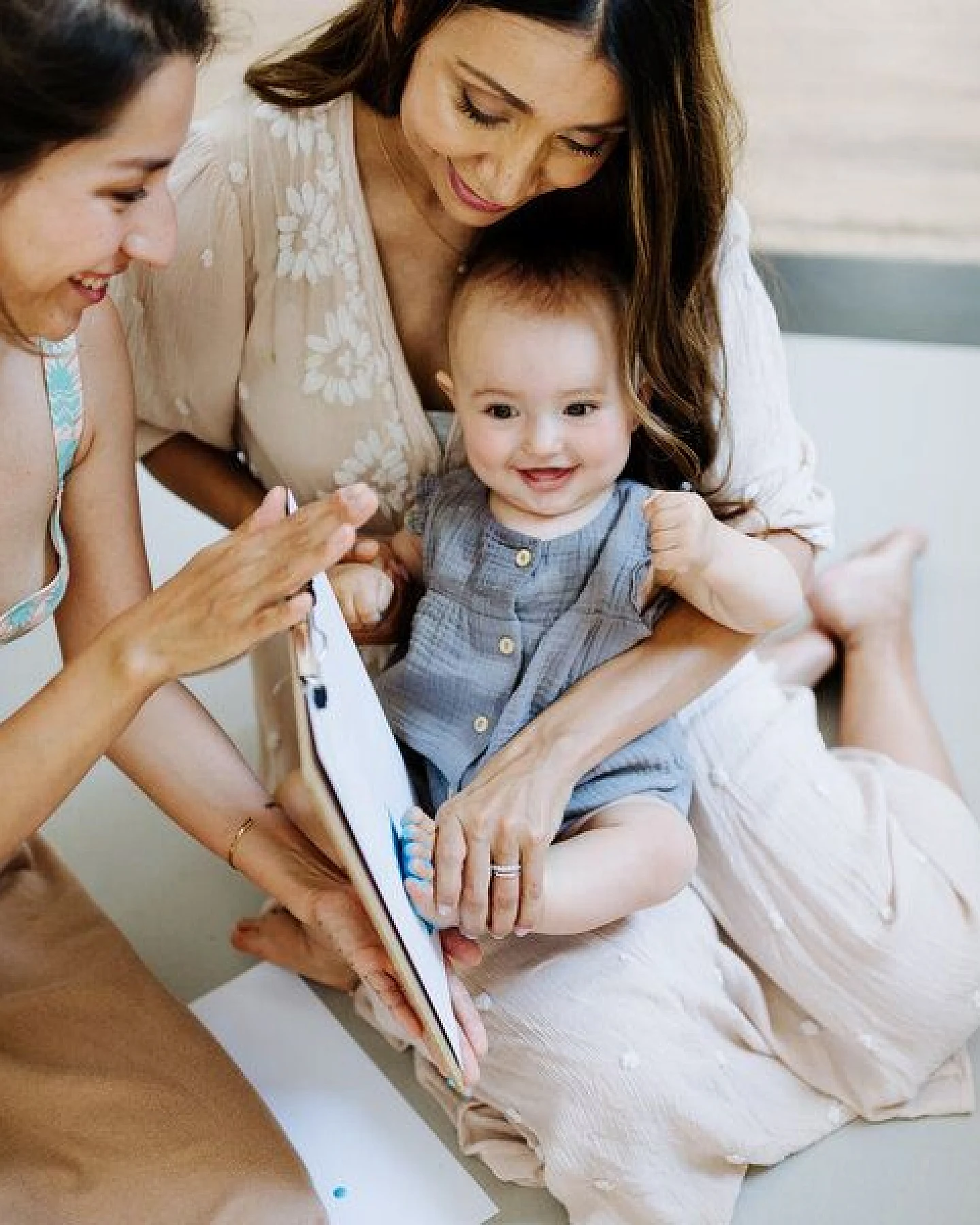 KINDACUTE Babys Fußabdrücke & Erinnerungen zur Geburt schenken: Babybox Münchner Kindl – Ansicht 3