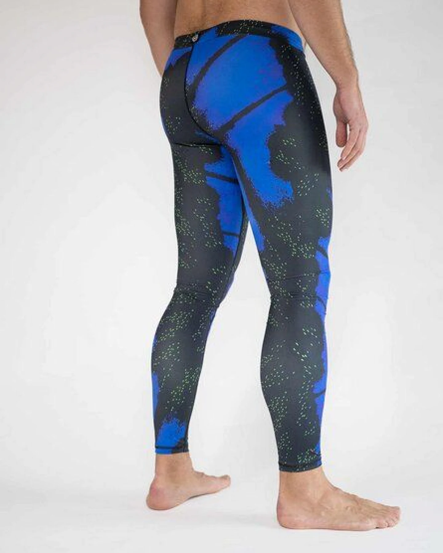 Arctic Flamingo Bunte Sport-Leggings für Herren aus ECONYL® regeneriertem Nylon – Ansicht 2