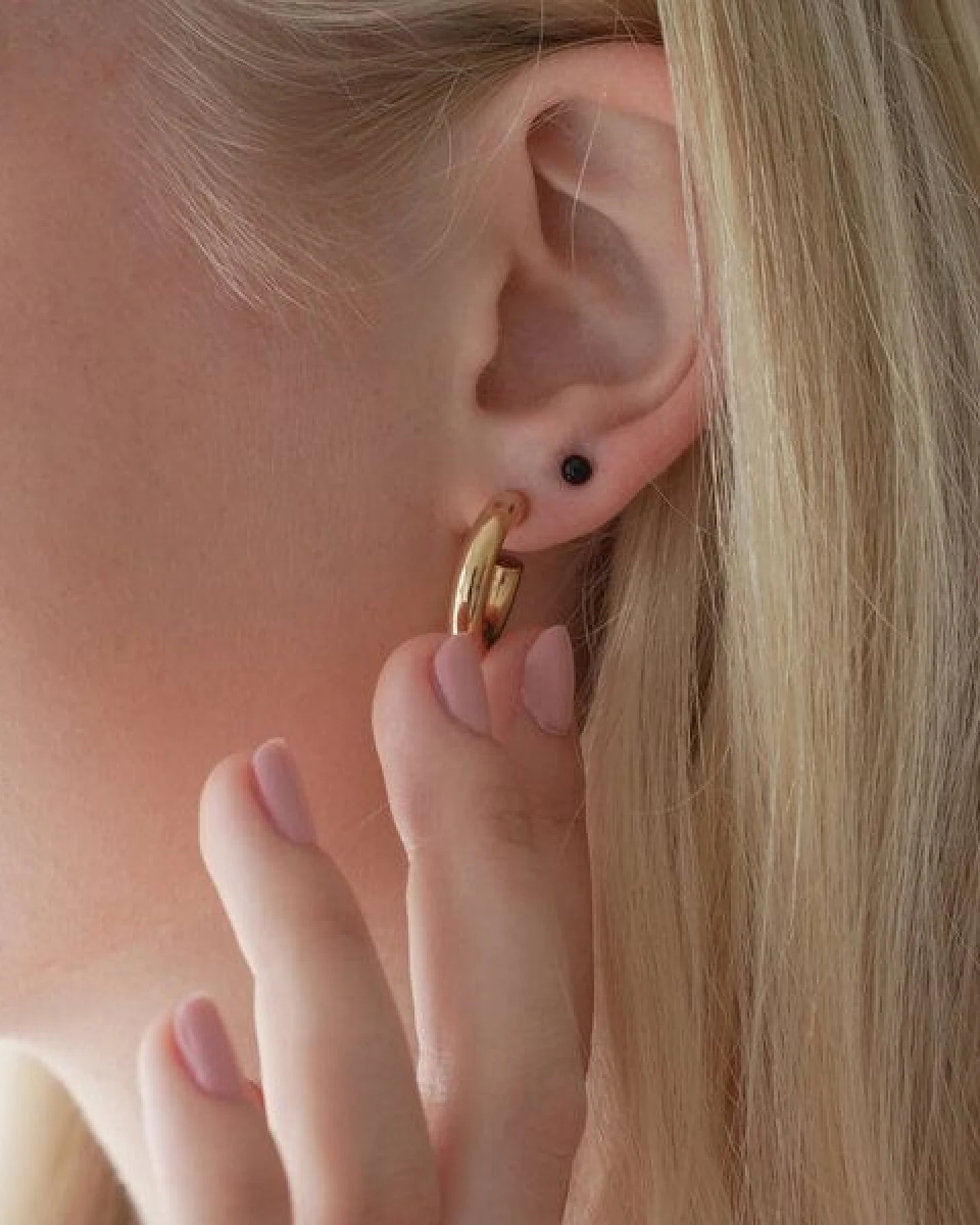 BELLYBIRD Jewellery CREOLEN - Kreis, dicke Form, glatt in M/L – Ansicht 3