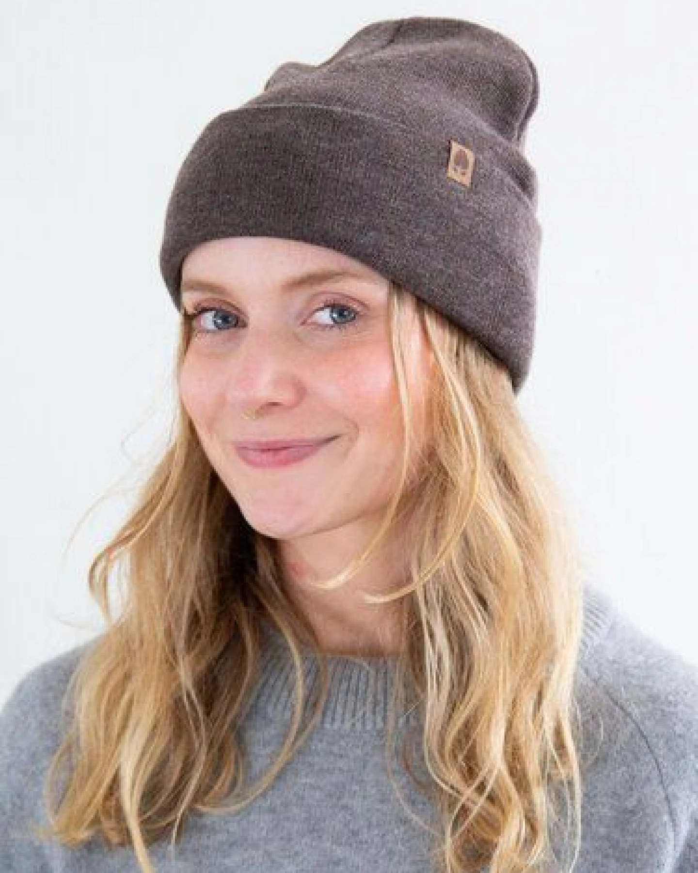 Kopyto WOLF - Glatte Zweilagige Beanie Mütze aus 100% RWS-Merinowolle – Ansicht 3