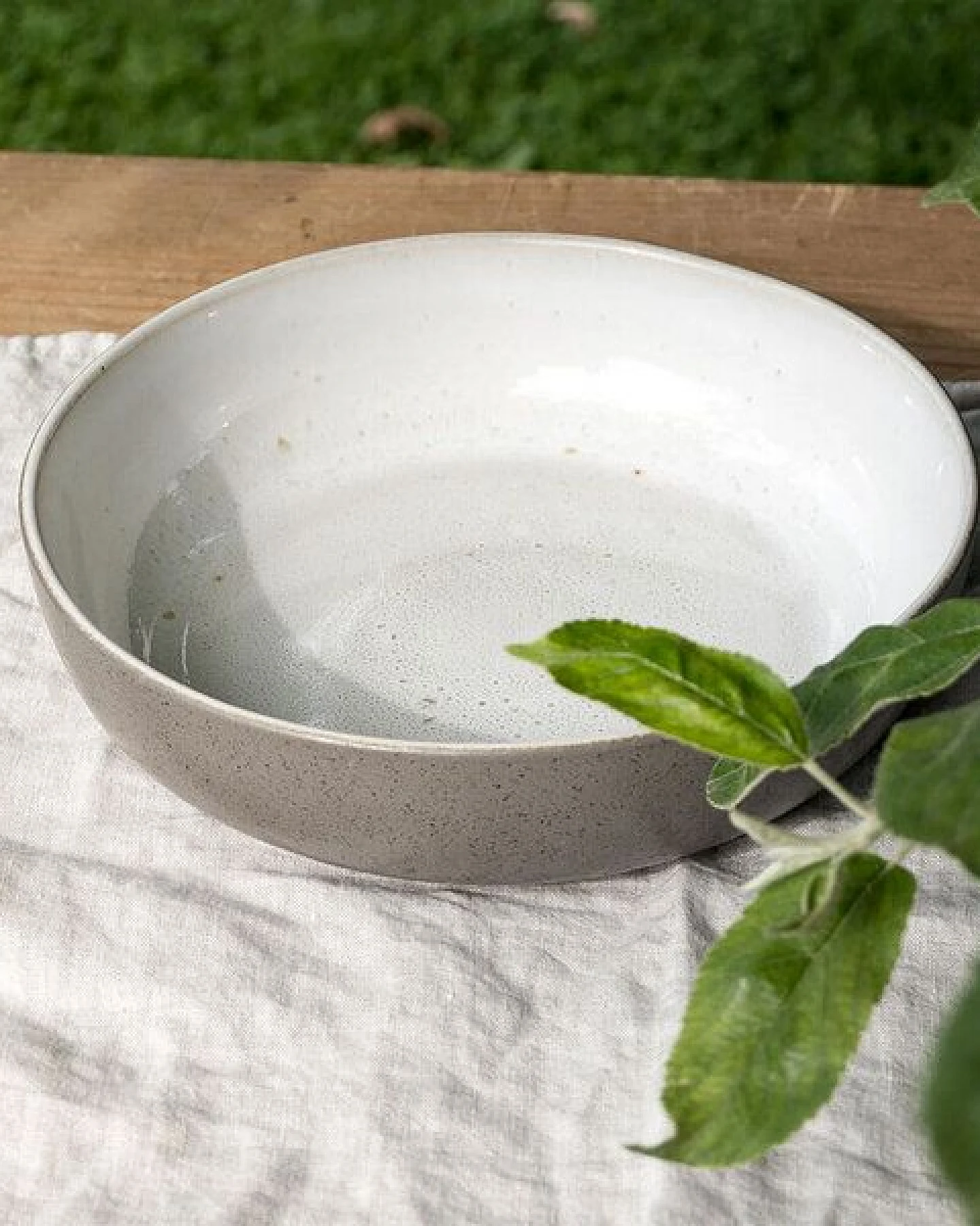 EDDA stoneware Handgemachte Steingut Schale Ddoria - Granit Grau (ø 22,0 x 5,5 cm) – Ansicht 3