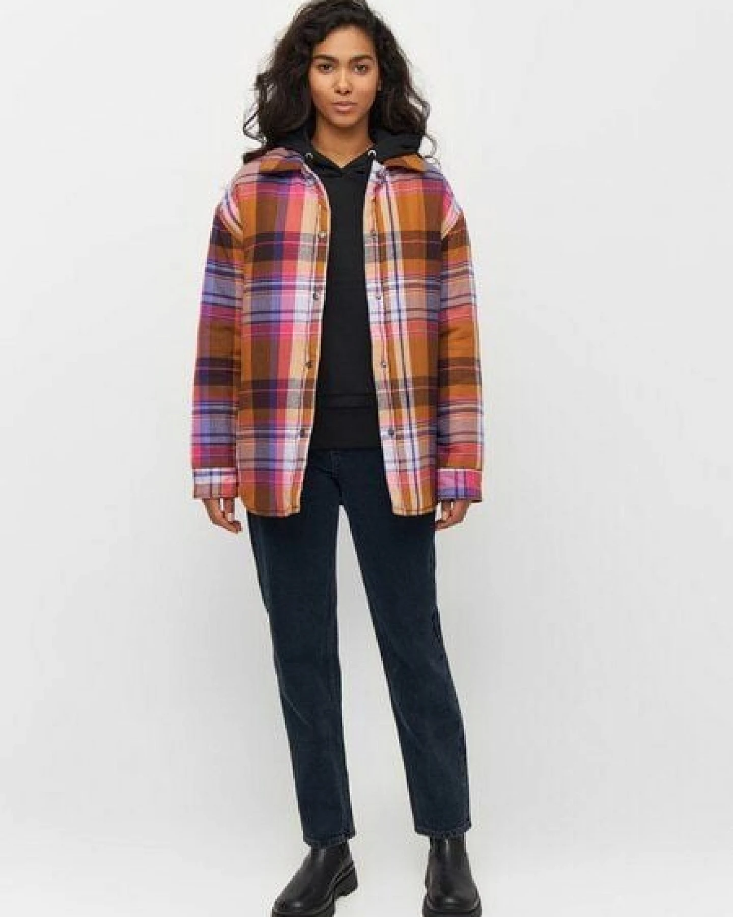 KnowledgeCotton Apparel Damen "OVERSIZE CHECK OVERSHIRT" - aus Biobaumwolle und recyceltem Post-Consumer-Polyester, Multikaro – Ansicht 3