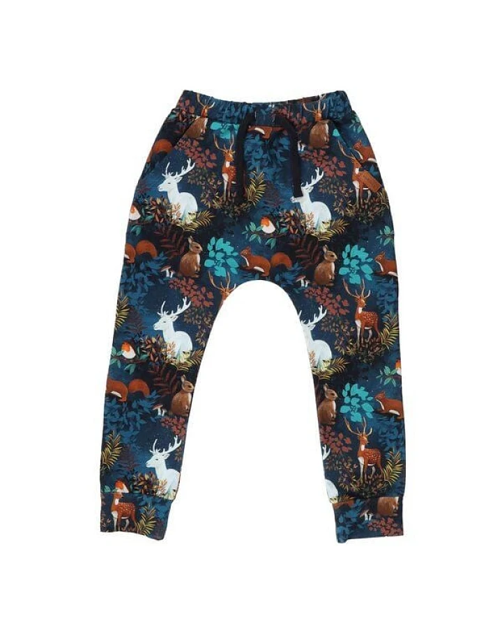 Kinder Jogginghose GOTS zertifiziert Bio-Baumwolle Dunkelblau Allover-Print „Secret Forest“ – Walkiddy