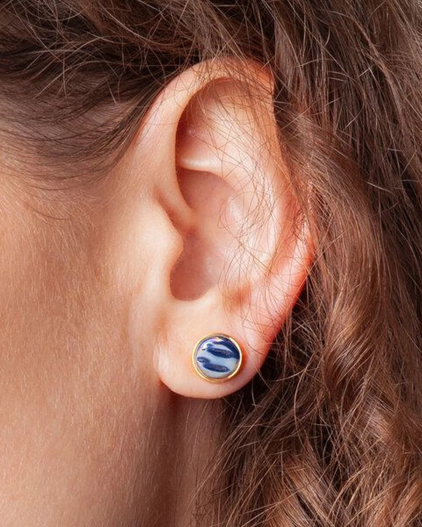 ALEXASCHA Edelstahl Ohrstecker mit Glasstein – Ansicht 3