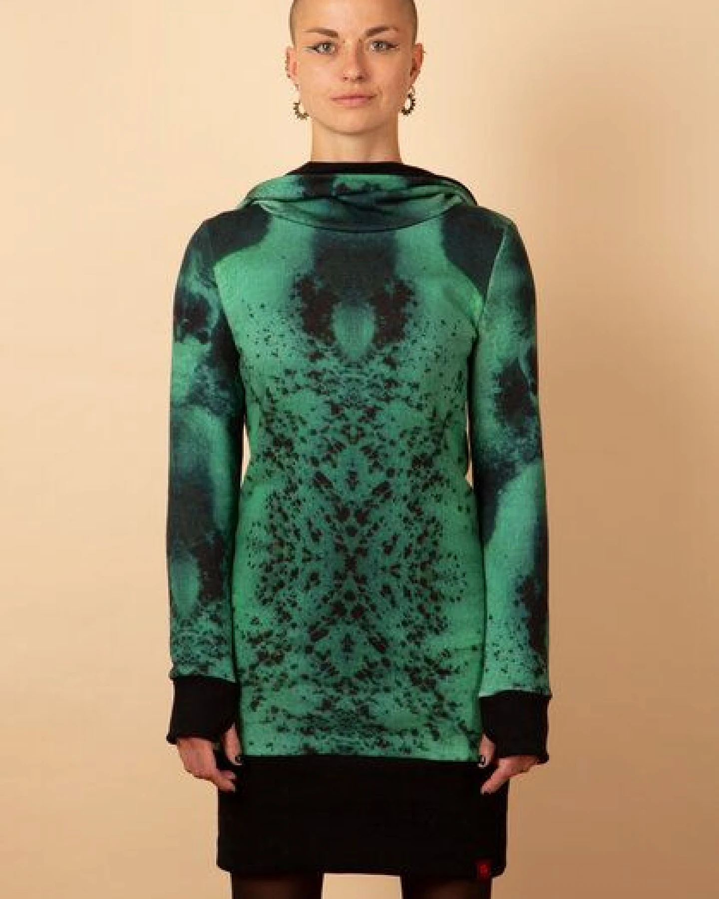 Die rote Zora Hoodiekleid Jadegrün – Ansicht 2