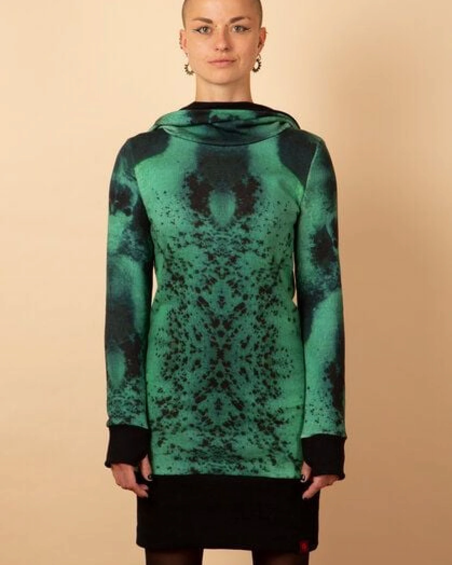Die rote Zora Hoodiekleid Jadegrün – Ansicht 2