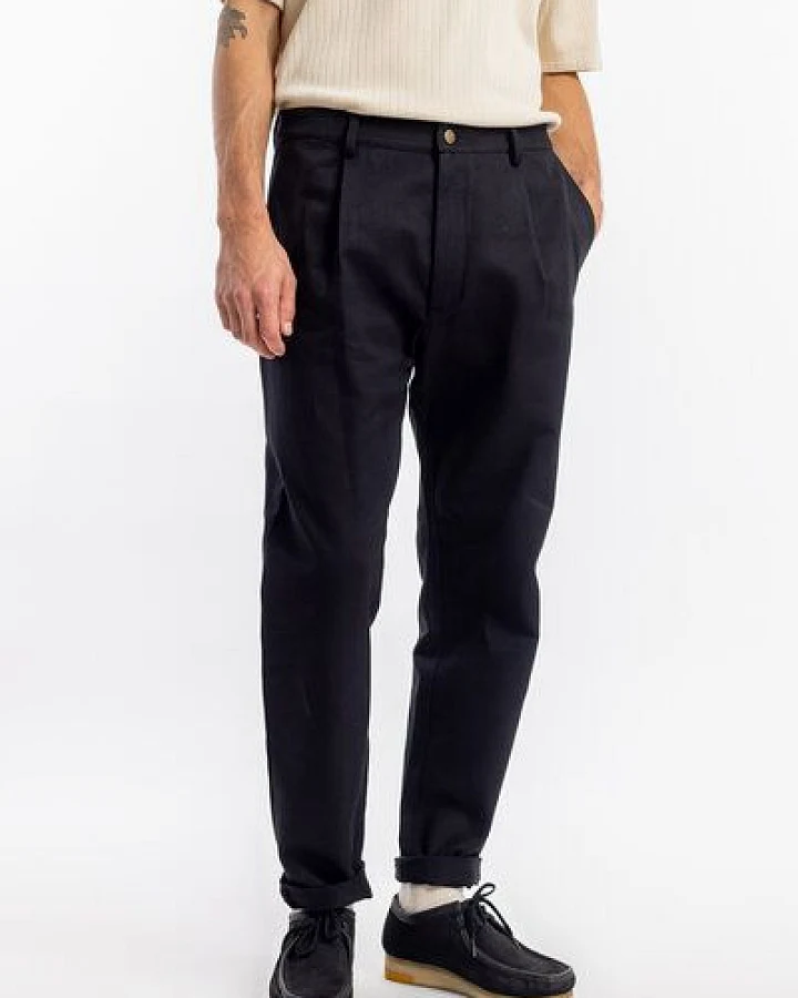Rotholz Chino Hose aus Bio Baumwolle