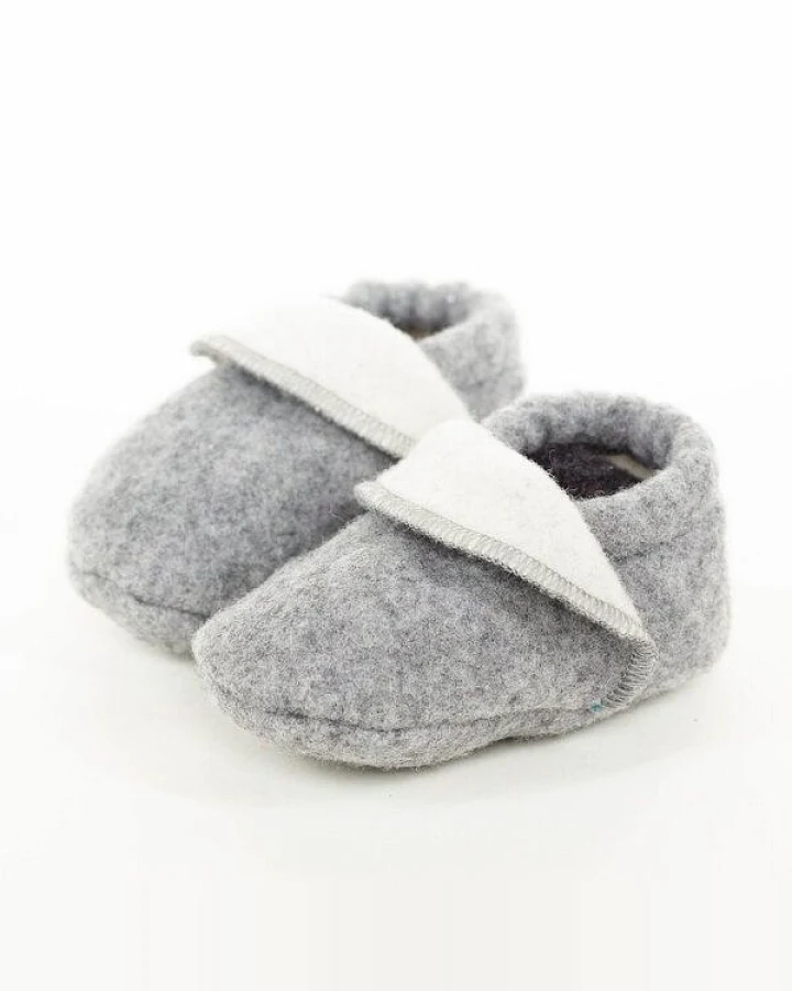 nahtur-design Babyschuhe aus 100% Flauschloden