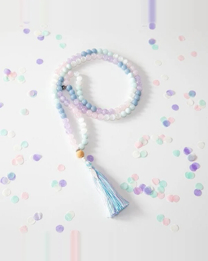 Divasya Mala-Kette "Schutzengel" aus Angelit, Amethyst, Rosenquarz & Selenit