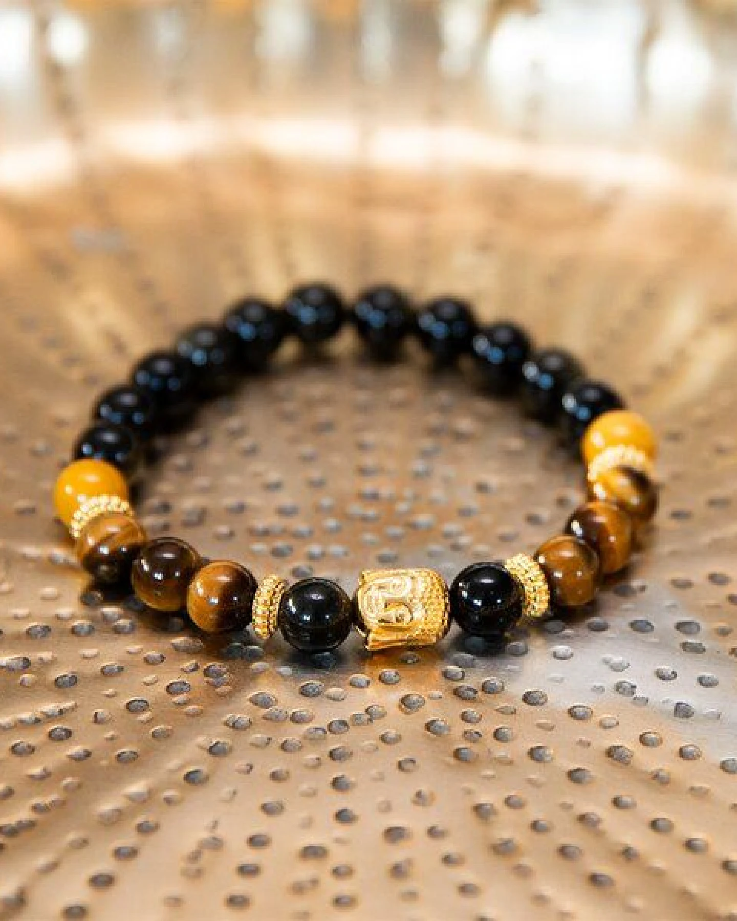 Divasya Armband "Golden Buddha" aus Obsidian, Mookait & Tigerauge – Ansicht 2