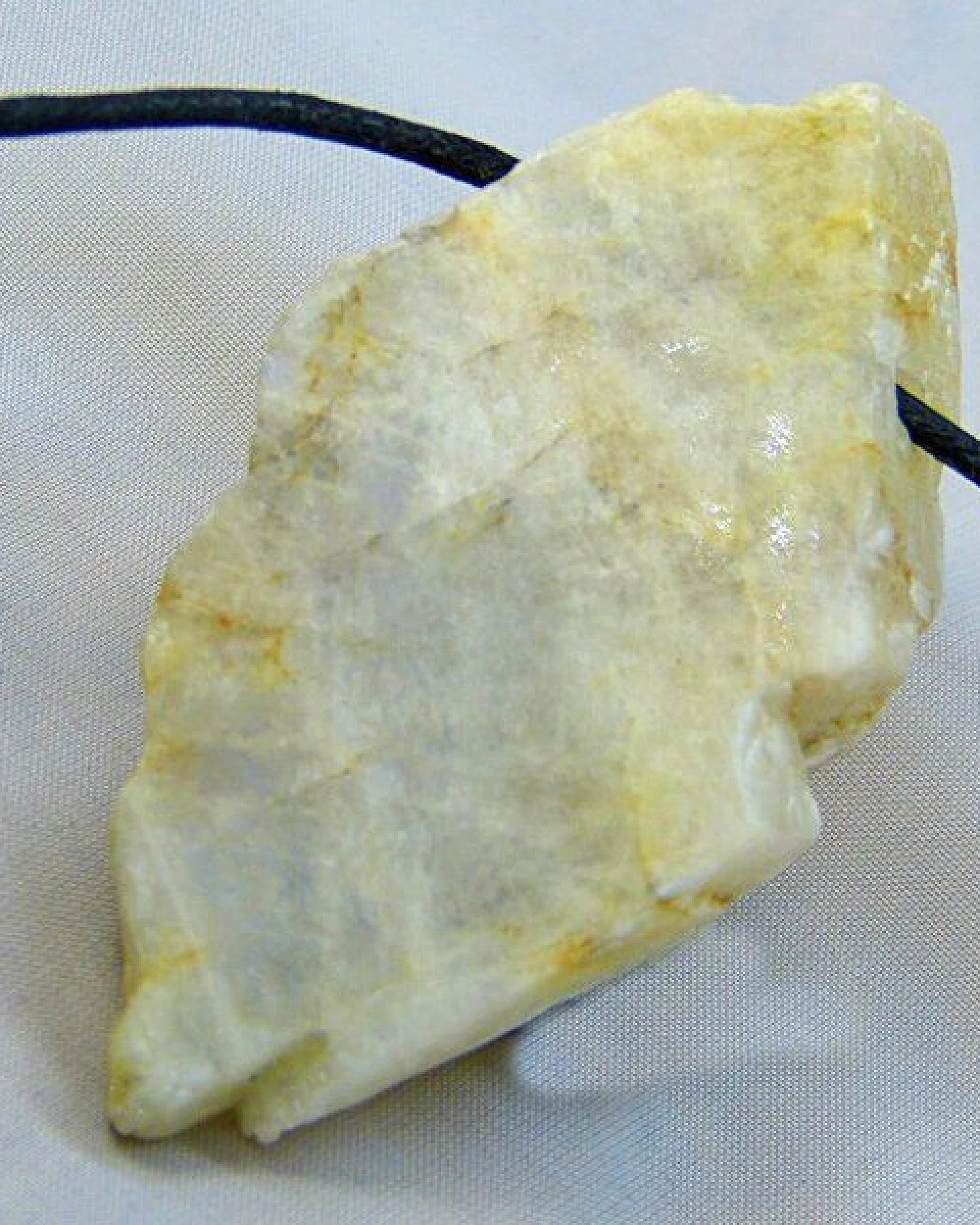 OneWorldMinerals Mondstein Schmuckanhänger, Blauschimmer, handgeschliffen – Ansicht 2
