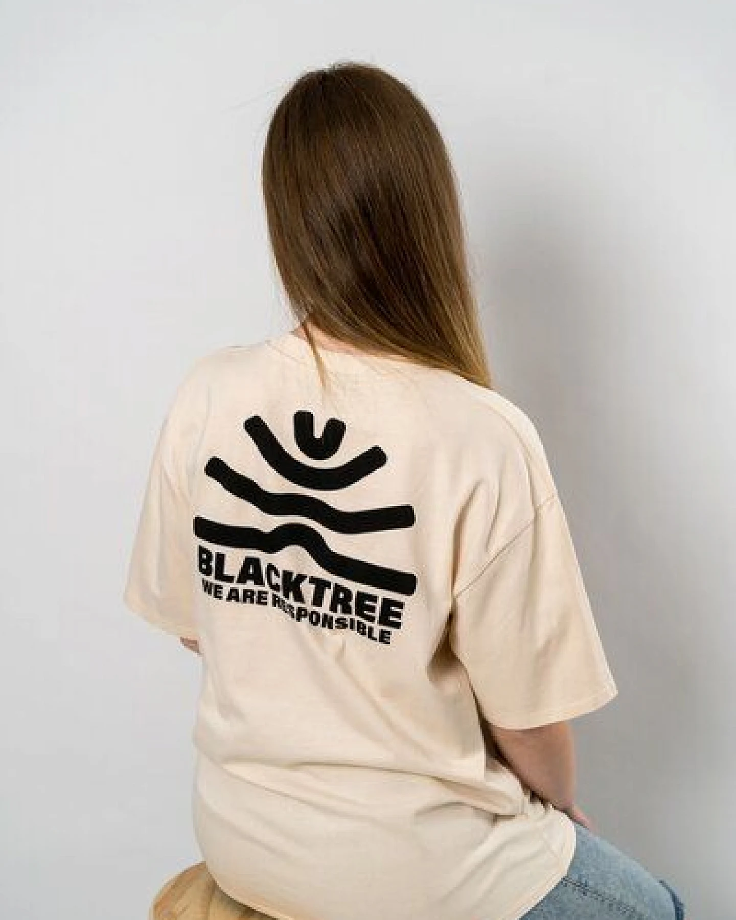 Black Tree Basic T - Unisex - Oversize - 260g/sm - Premium Qualität – Ansicht 3