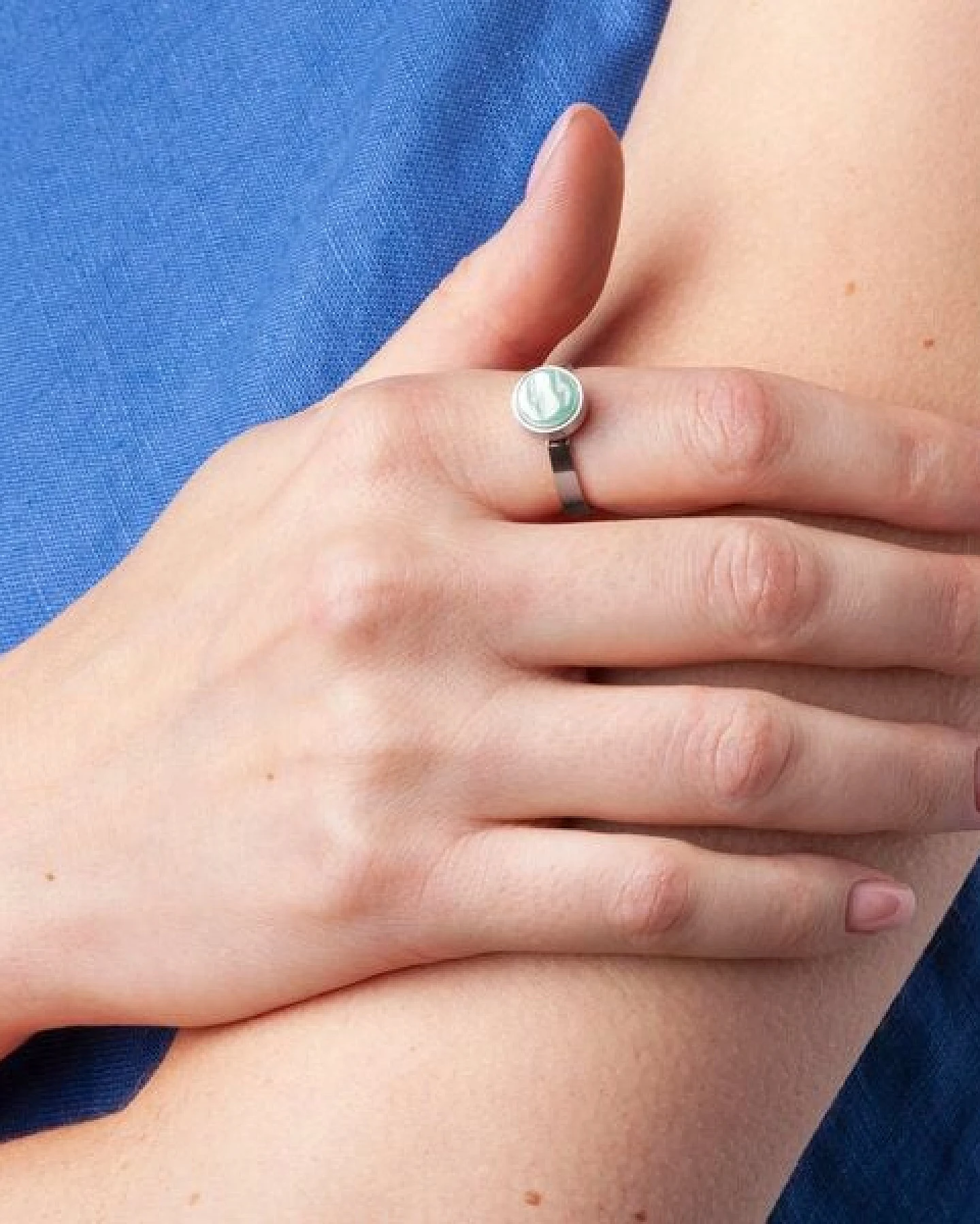ALEXASCHA Größenverstellbarer Ring mit Stein – Ansicht 2