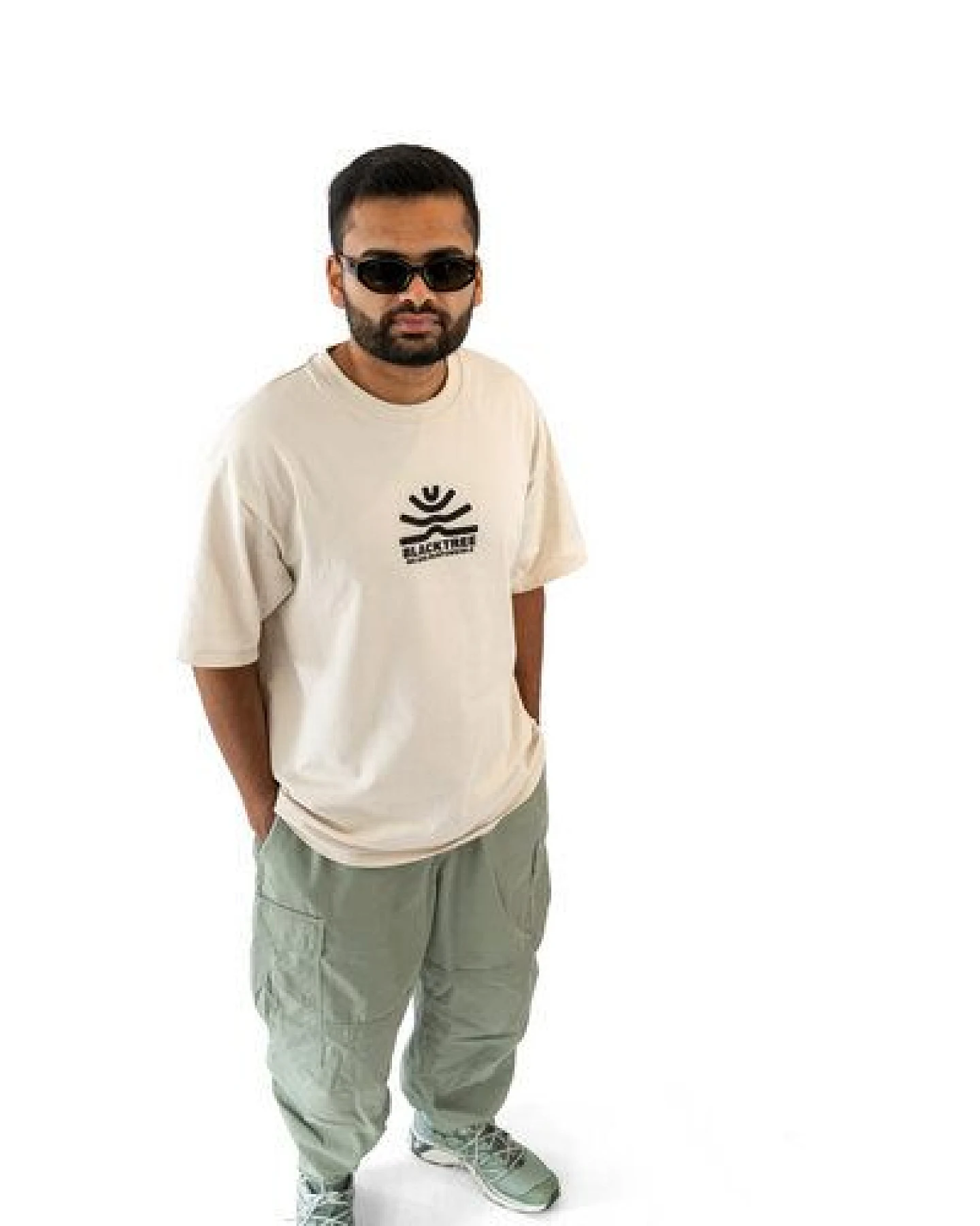 Black Tree Basic T - Unisex - Oversize - 260g/sm - Premium Qualität – Ansicht 2