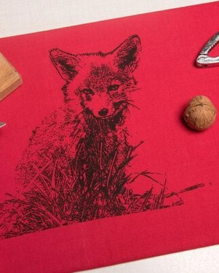 Hirschkind Bio & Fair-Trade-Geschirrtuch "Junger Fuchs" rot