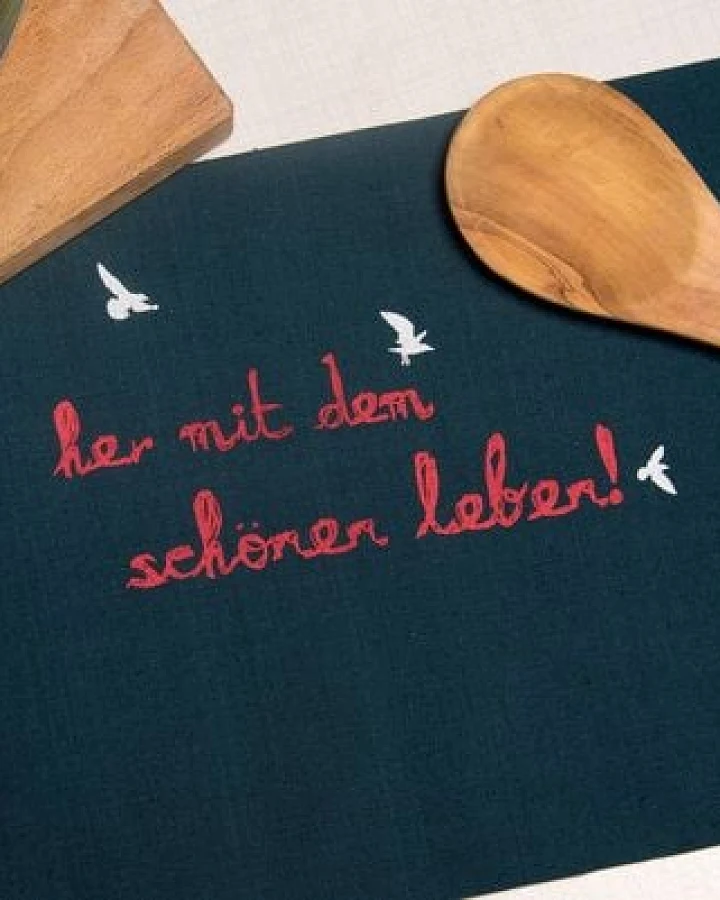 Hirschkind "her mit dem schönen leben!" Bio-&Fair-Trade-Geschirrtuch, petrol