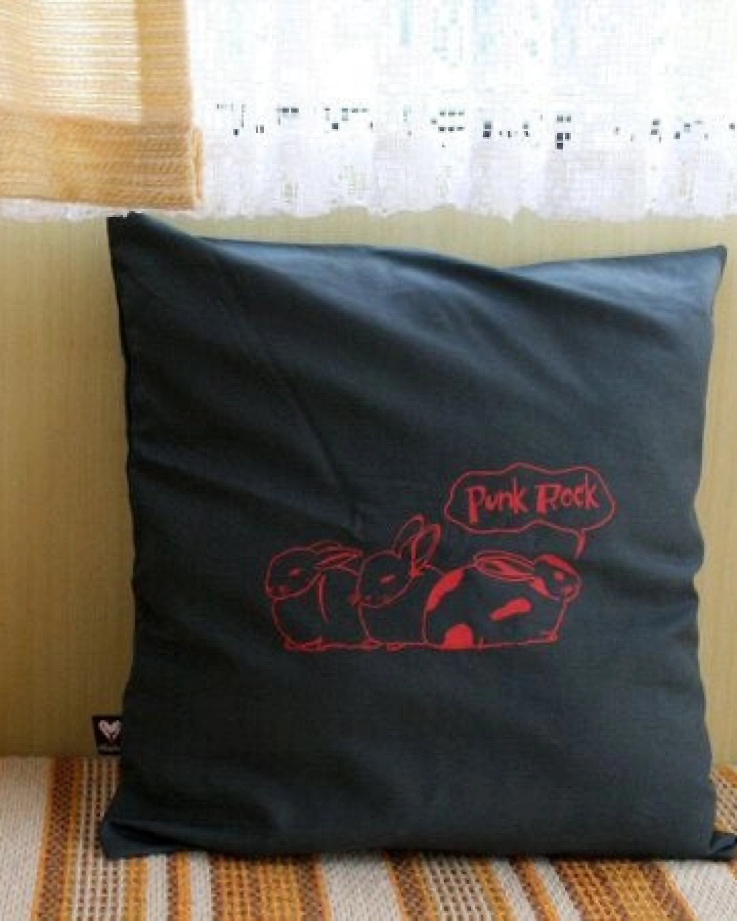 Hirschkind Bio-Kissenbezug 'Punk-Rock' dunkelgrau 40*40 cm – Ansicht 3