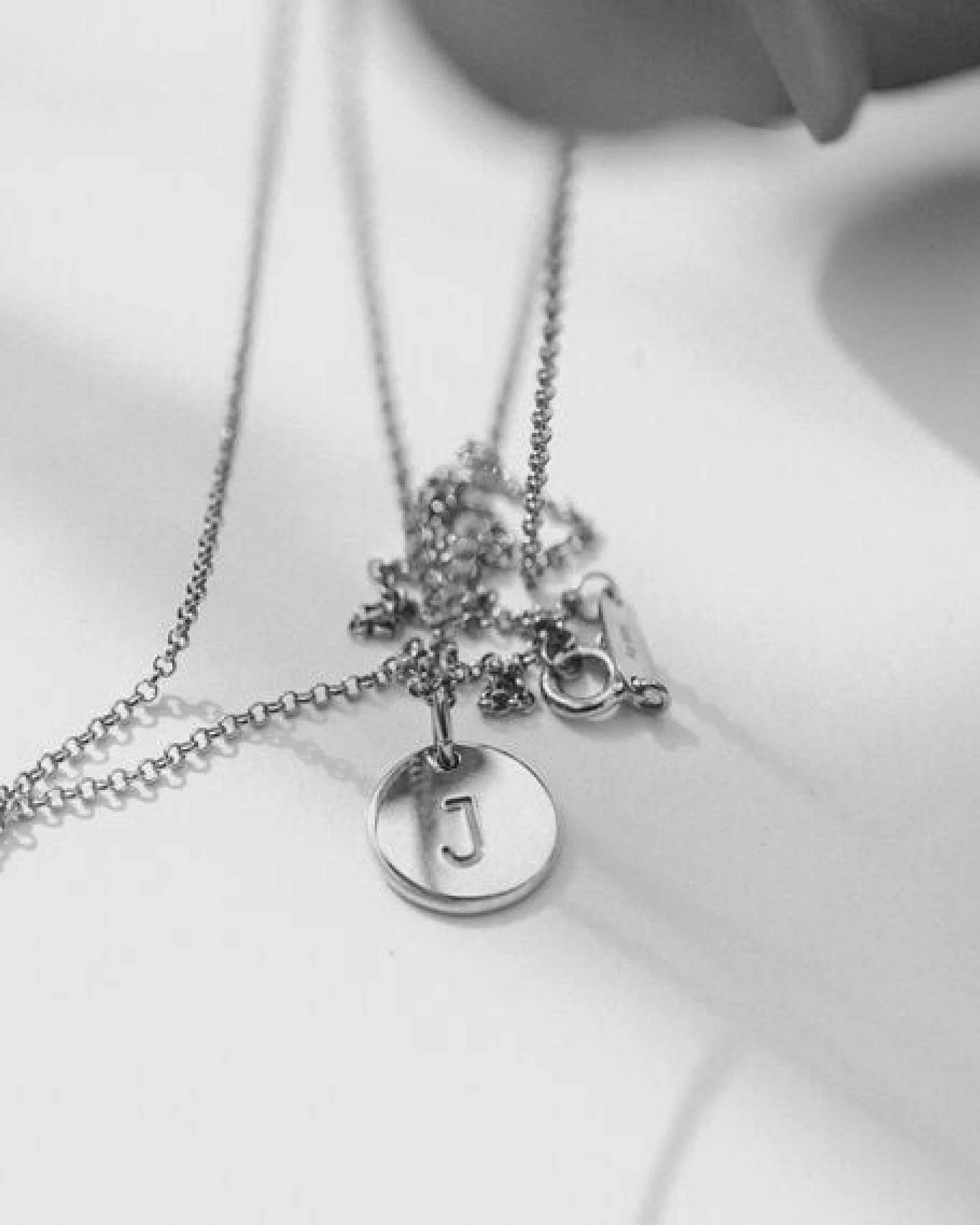 MOANINA Kette Buchstabe Initialen 925 Silber - 3 Längen – Ansicht 4